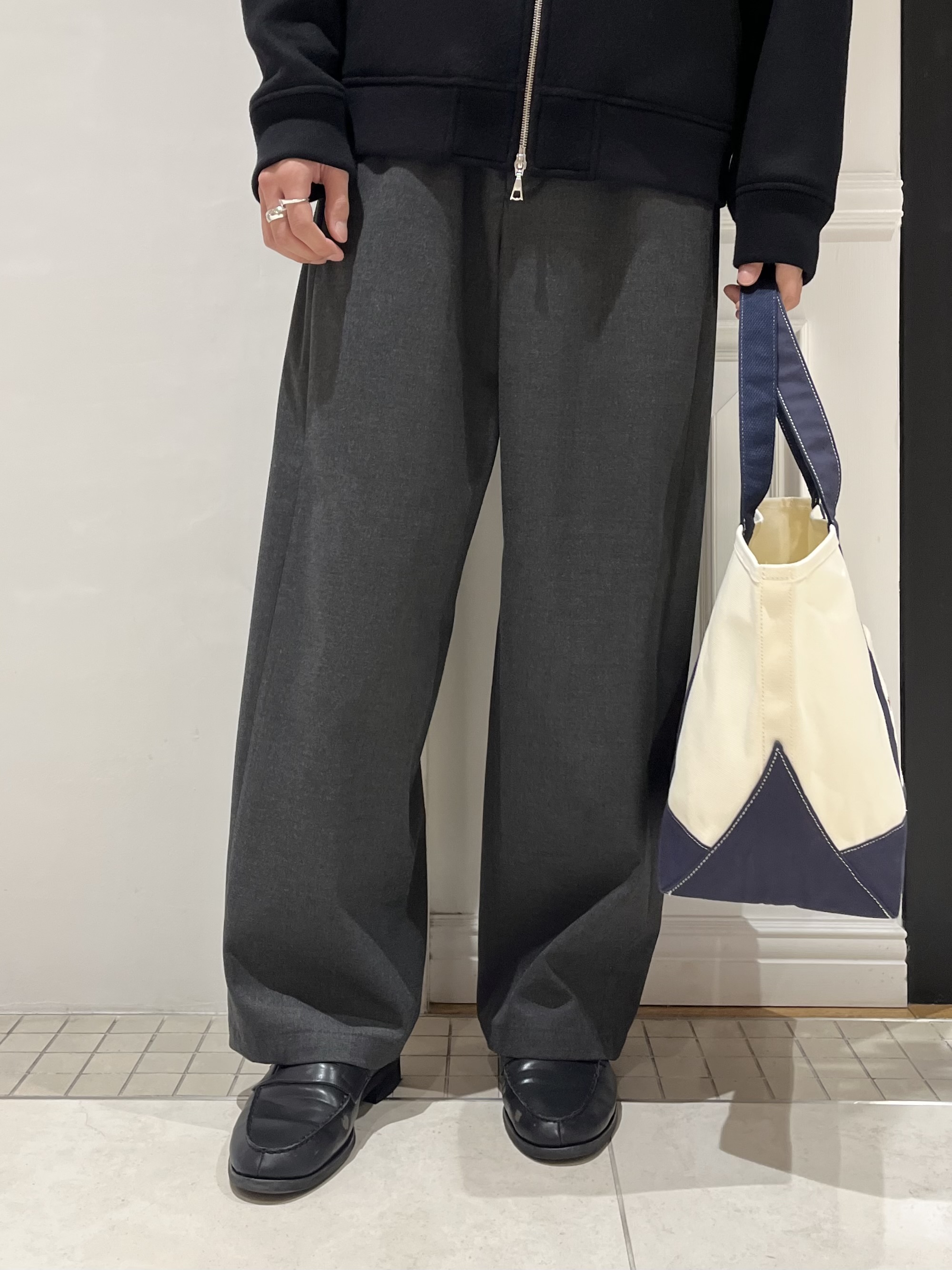 Watanabeさんの「DRESSTERIOR｜【干場義雅&times;DRESSTERIOR】リブジップアップブルゾン」を使ったコーディネート