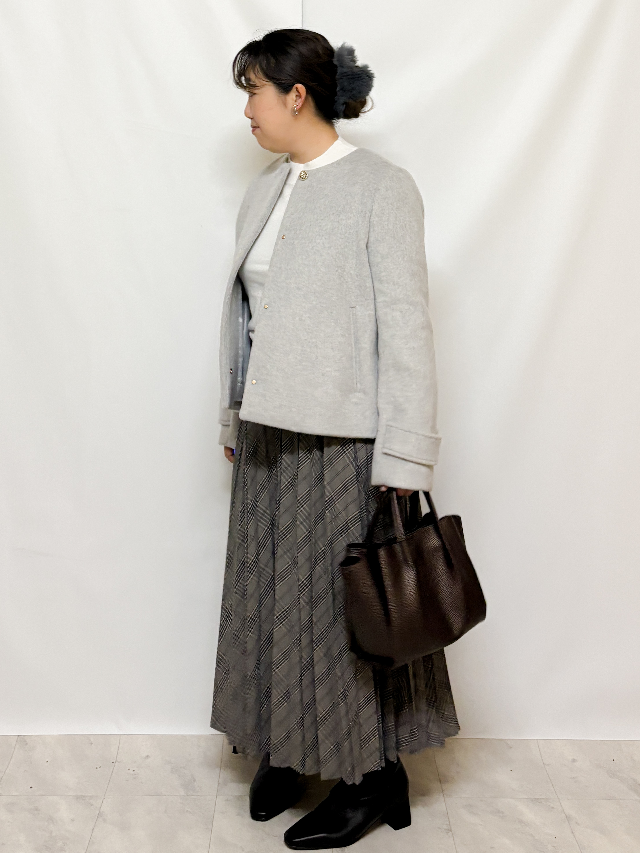 HALさんの「OPAQUE.CLIP｜【植草美幸先生が指南する好印象スタイル】カシミヤ混ノーカラーショートコート」を使ったコーディネート