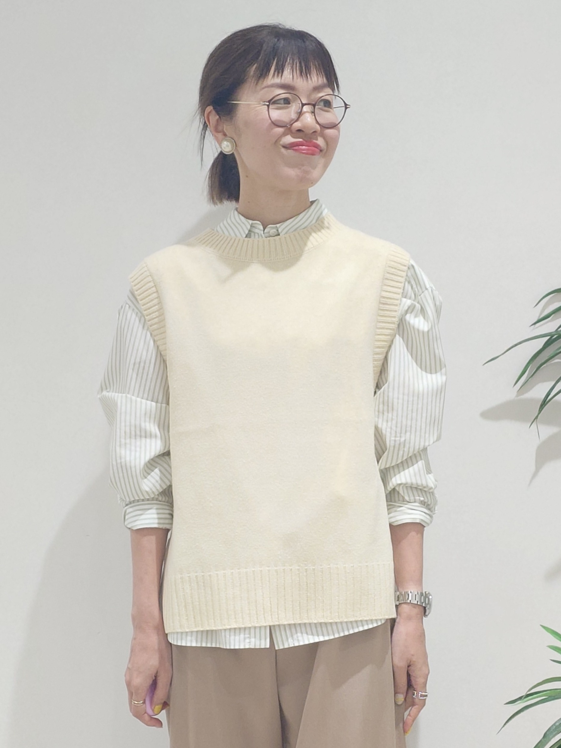 MUTSUKOさんの「UNTITLED｜【5色展開/手洗い可】ローシルクウールニットベスト」を使ったコーディネート