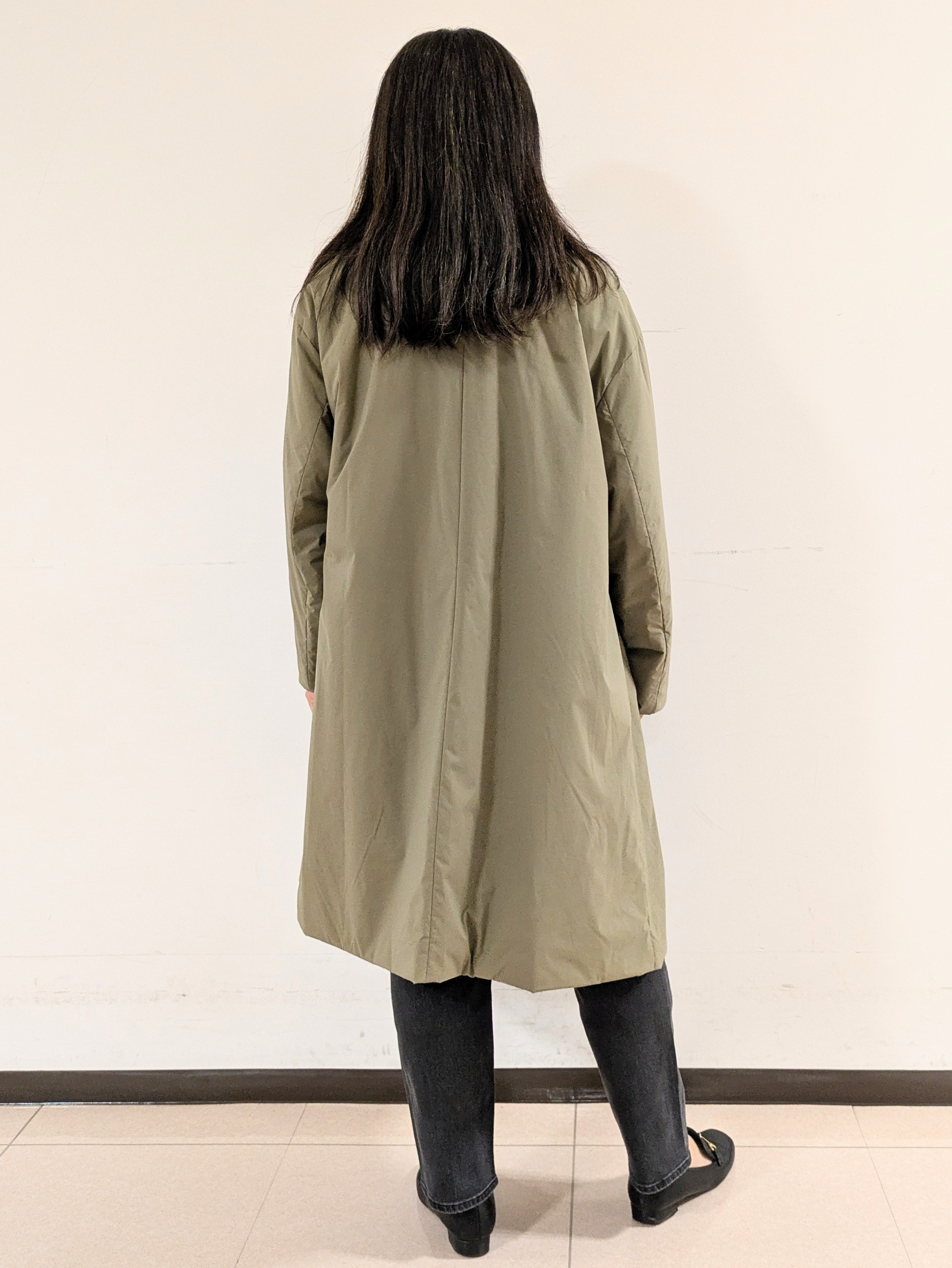 ともさんの「UNTITLED｜【撥水/軽量/薄中綿入り】スタンドカラーコート」を使ったコーディネート