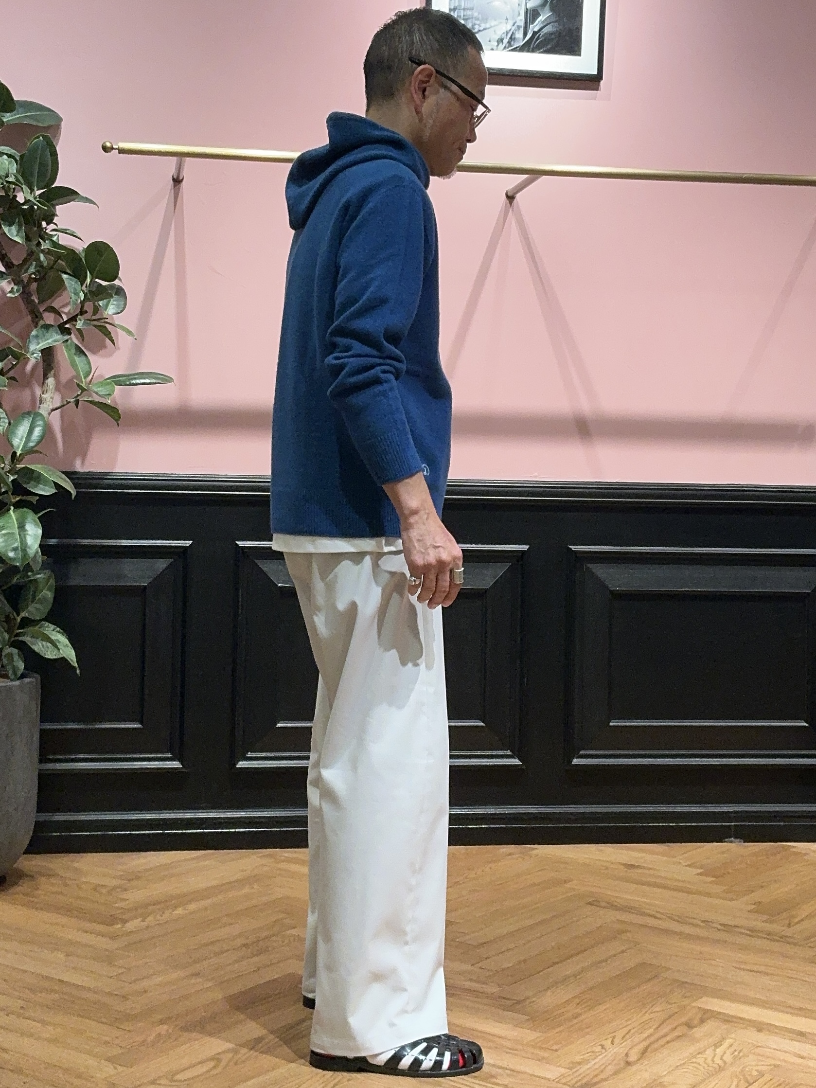torigoeさんの「DRESSTERIOR｜ホールガーメント（R） ウールカシミヤ混パーカー」を使ったコーディネート