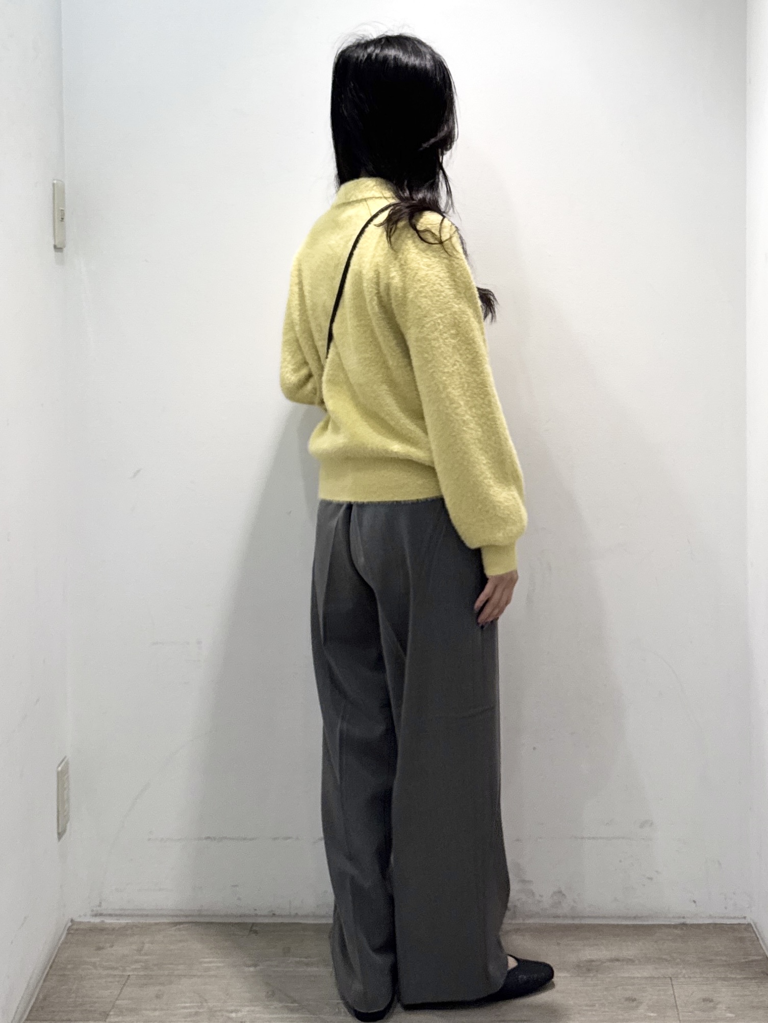 yuicciさんの「OPAQUE.CLIP｜フェザー襟付きニットカーディガン【洗濯機OK】」を使ったコーディネート