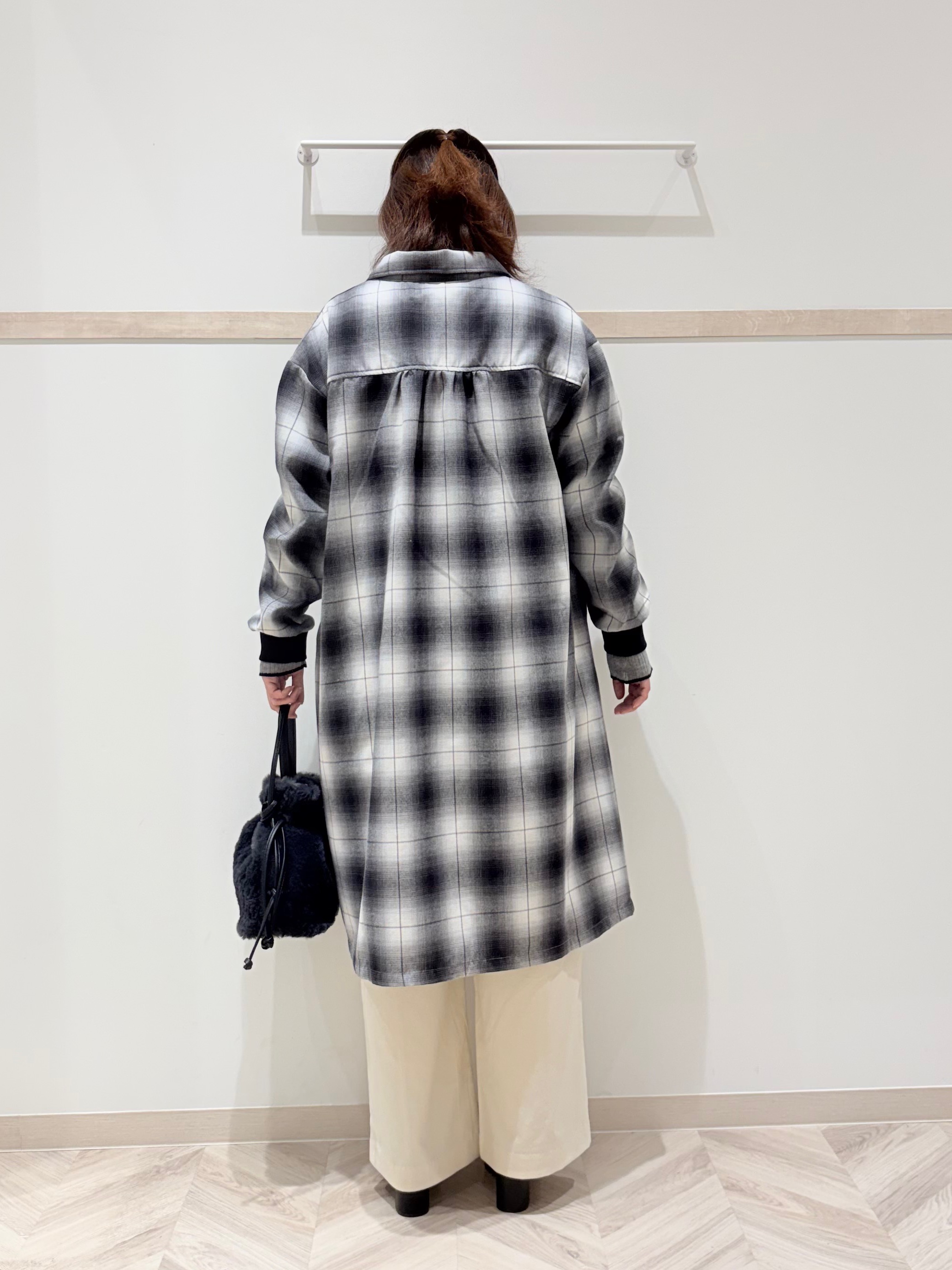 c_h_i_k_aさんの「SHOO･LA･RUE｜【S-LL/洗濯機可】フランネル チェックシャツワンピース」を使ったコーディネート