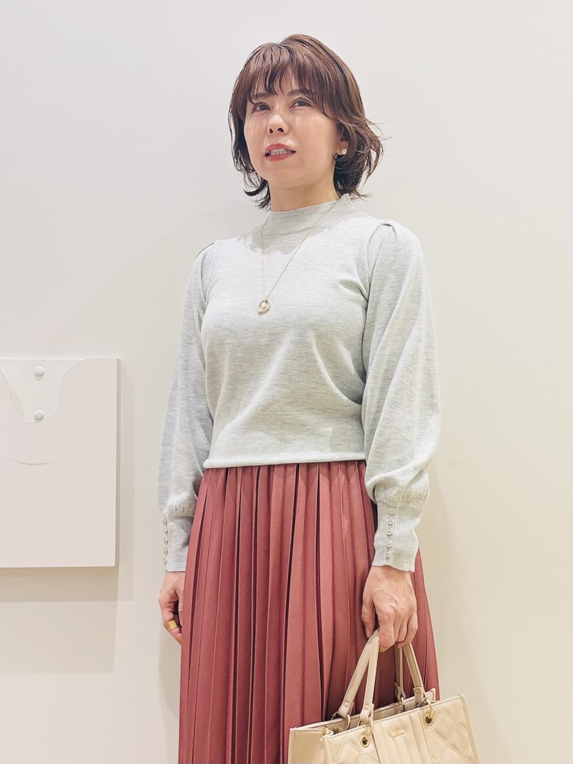 YUKOさんの「index｜カシミヤタッチハイネックニット【洗濯機OK／抗ピリング】」を使ったコーディネート
