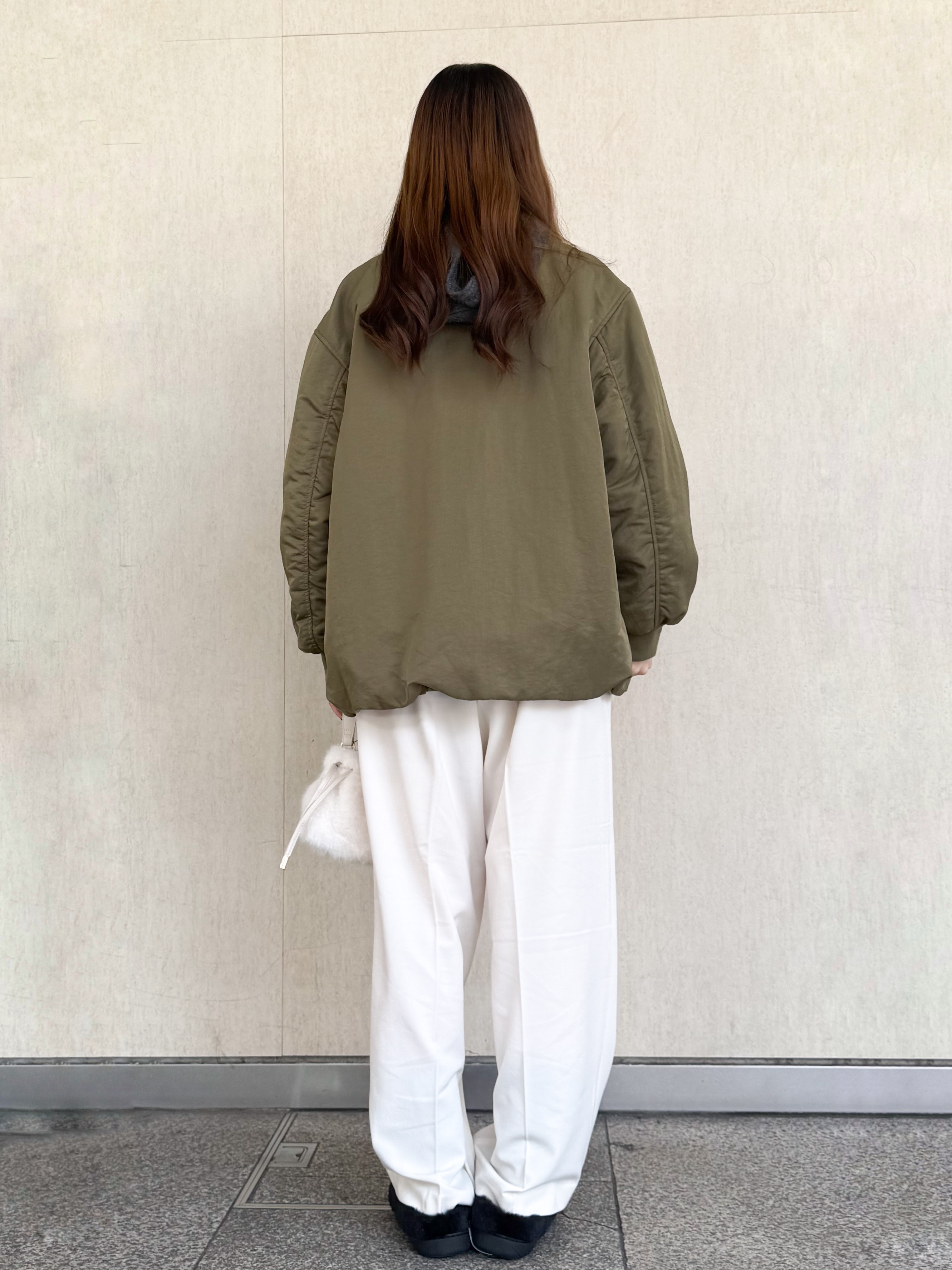 周 彩未さんの「OPAQUE.CLIP｜【保温中綿／撥水】ミドルMA－1《洗濯機OK》」を使ったコーディネート