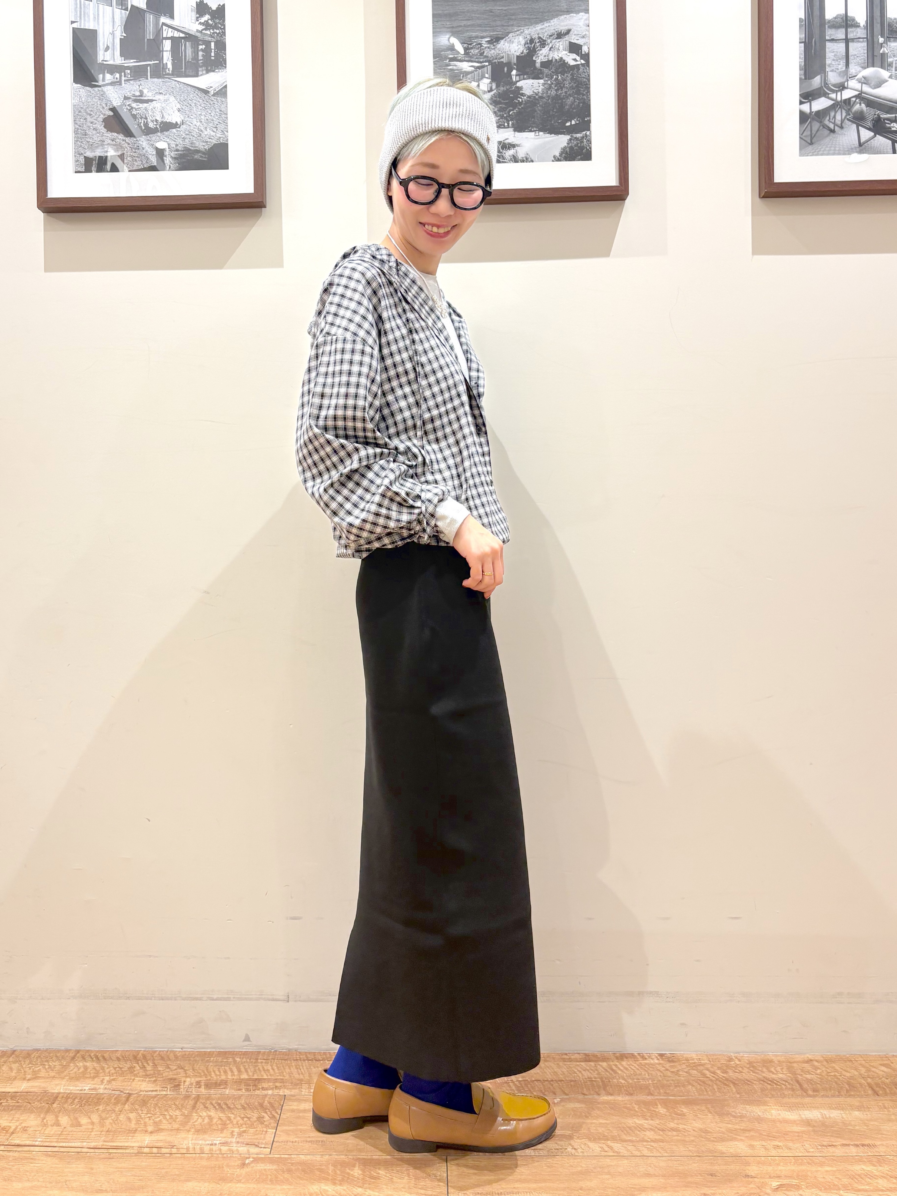 Ayumiさんの「SHOO･LA･RUE｜【S-LL/洗濯機可】大人カジュアルに。裾ドロスト フードチェックシャツ」を使ったコーディネート