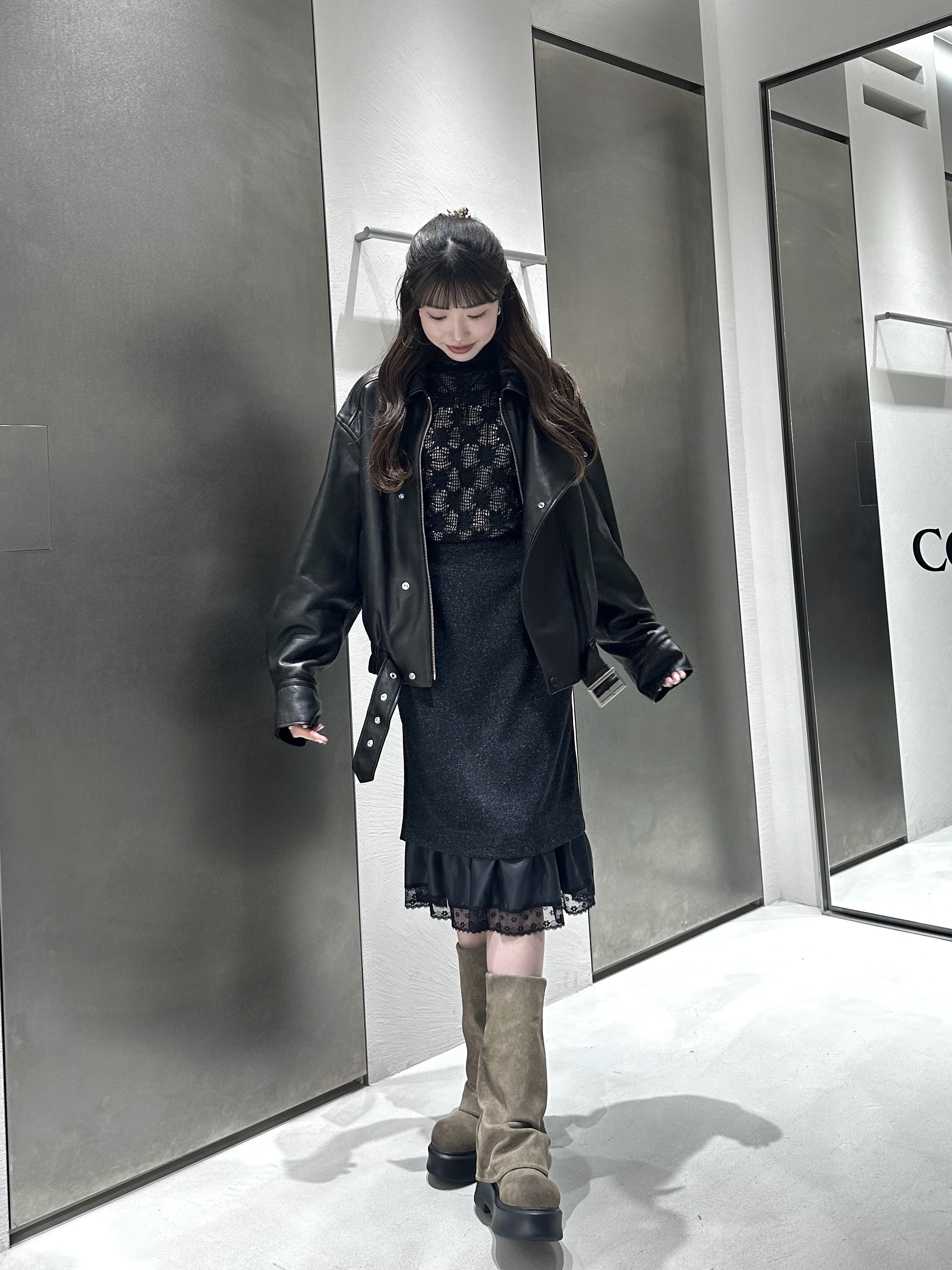 西村唯さんの「CODE A｜UKI UKI＊CODE A｜leather blouson」を使ったコーディネート