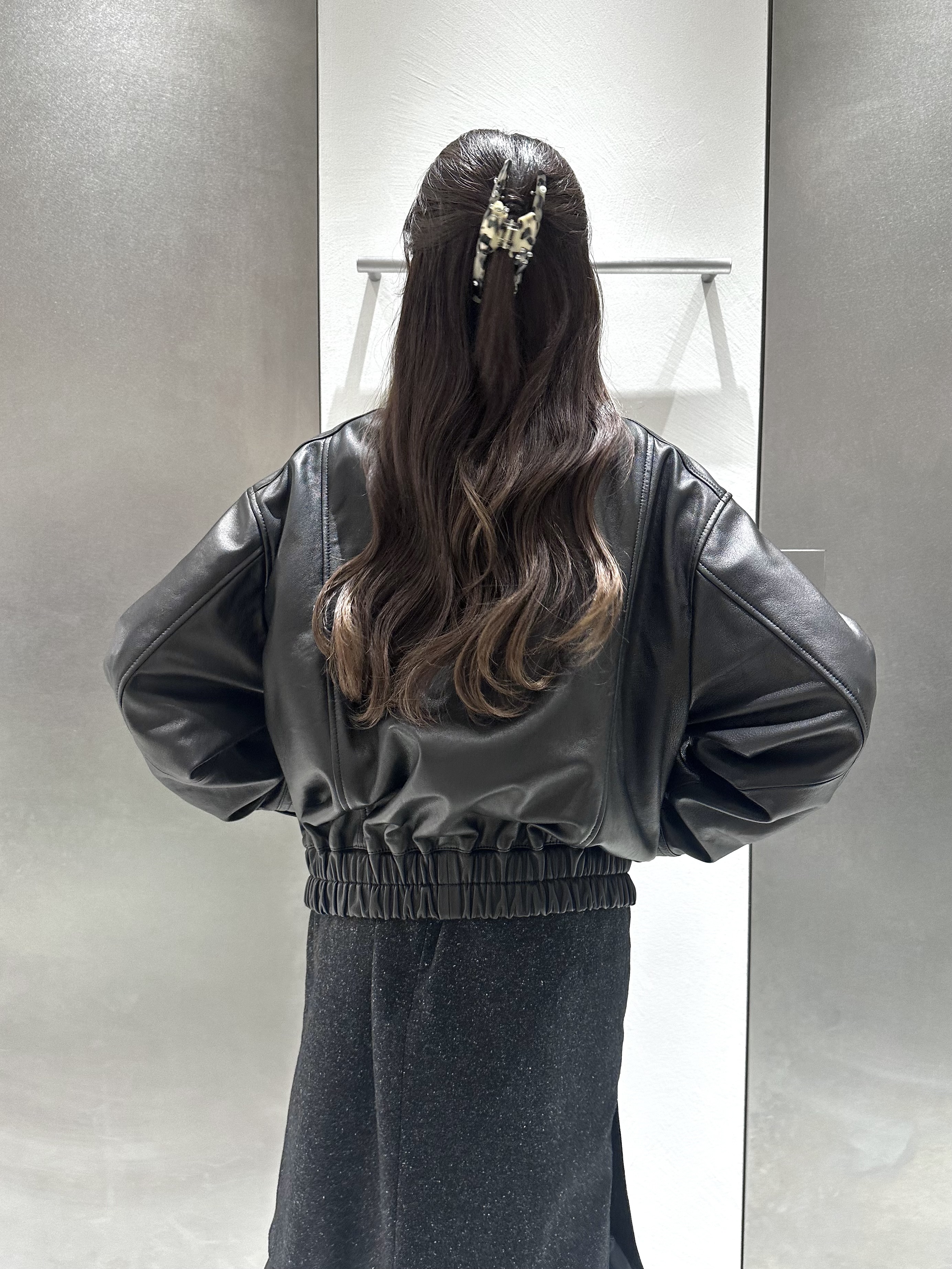 西村唯さんの「CODE A｜UKI UKI＊CODE A｜leather blouson」を使ったコーディネート