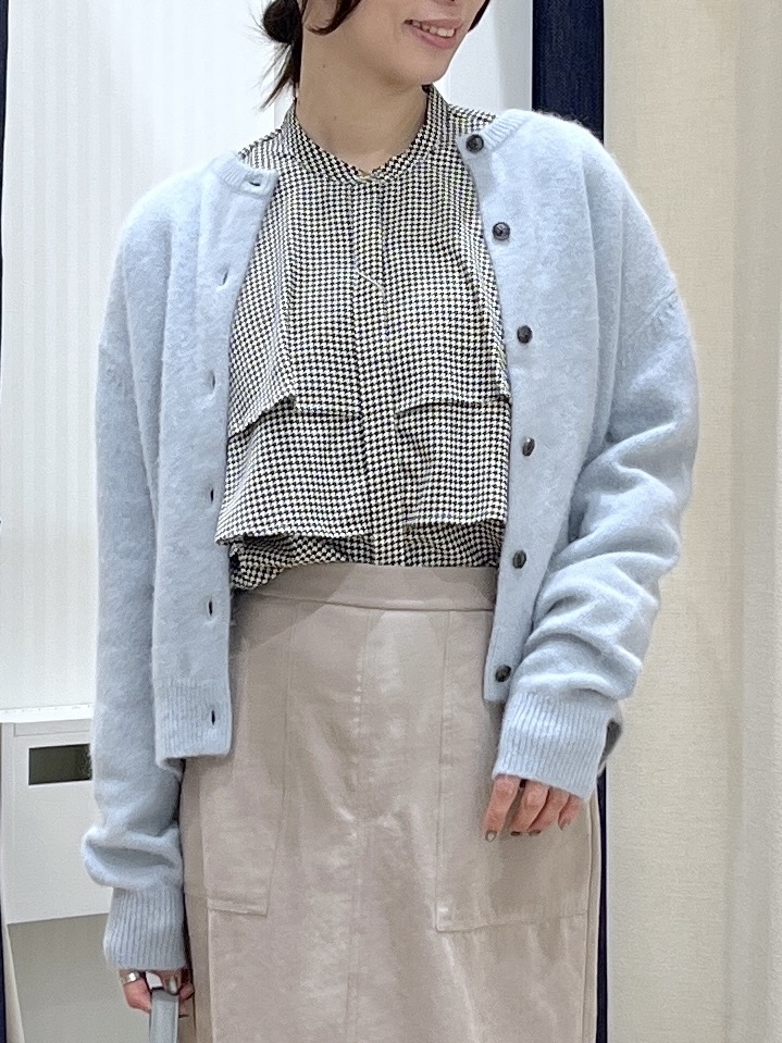 canaさんの「Dessin｜【秋羽織り/洗える】ハウンドトゥースフリルブラウス」を使ったコーディネート