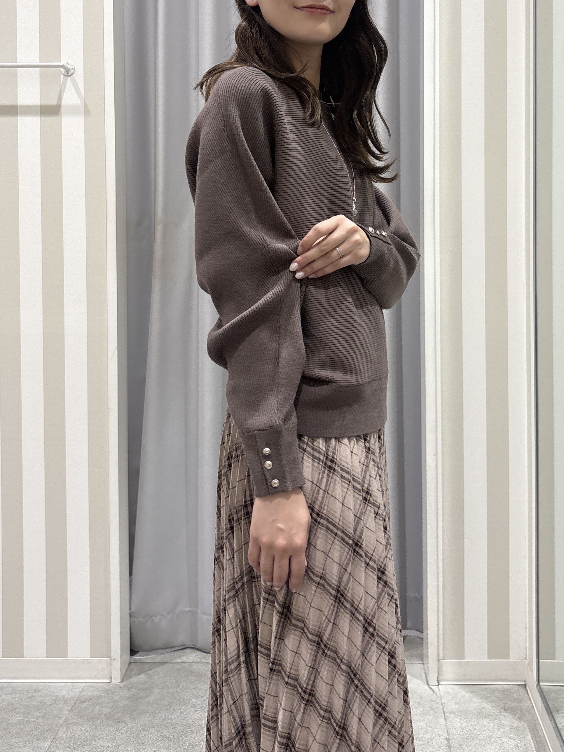 Rikaさんの「SHOO･LA･RUE｜【洗濯機可/体型カバー】やわらかリブドルマンニット」を使ったコーディネート