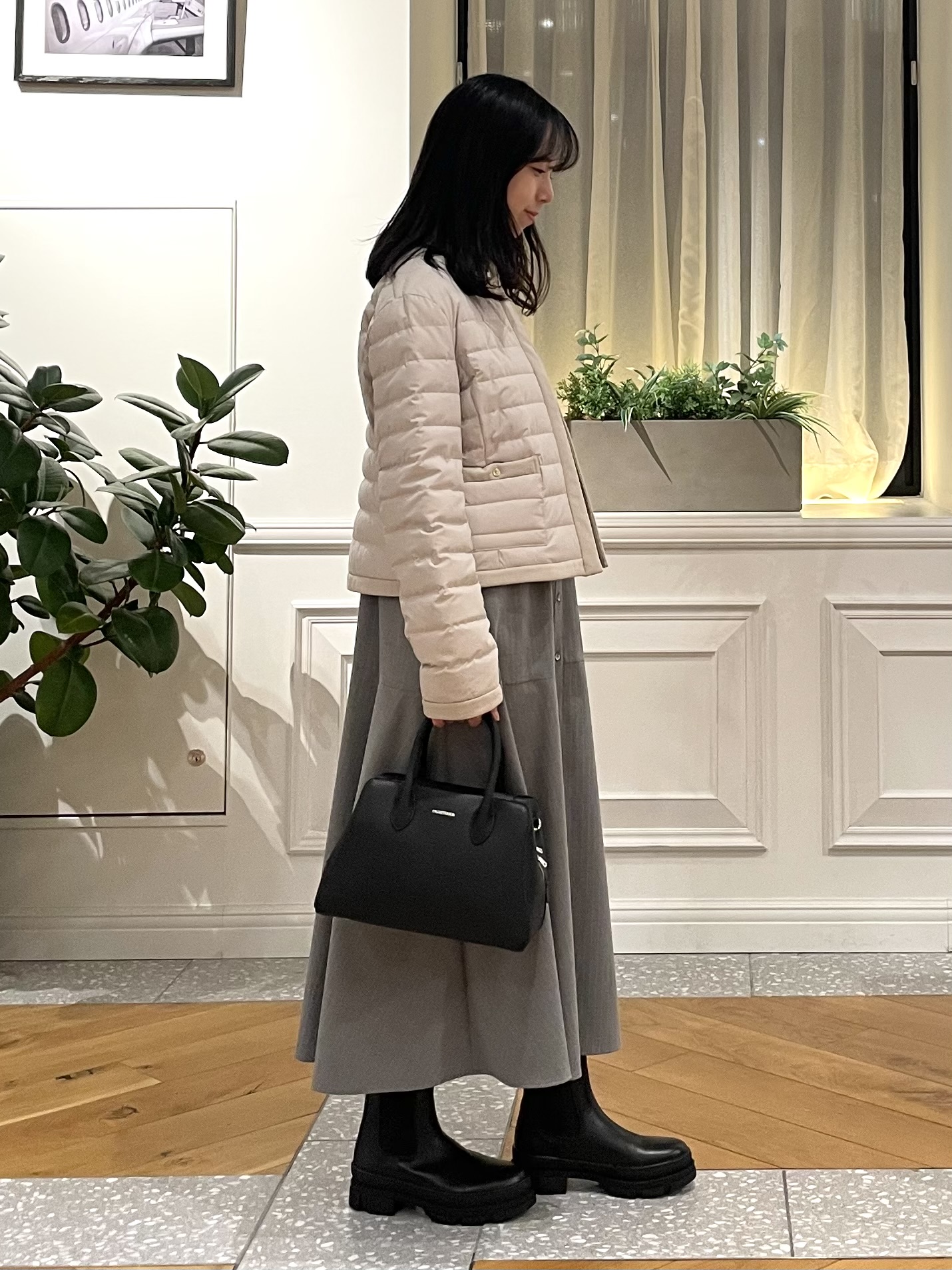 Lilyさんの「DRESSTERIOR｜【STORY11月号掲載】ウォッシャブルストライプシャツワンピース」を使ったコーディネート
