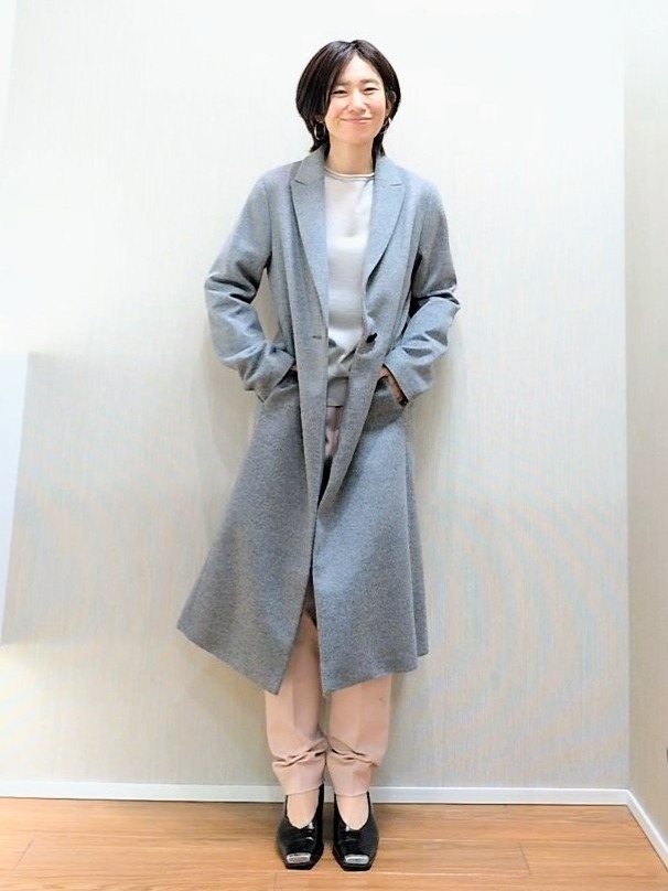 ミズタさんの「UNTITLED｜ウールカシミヤテーラーコート」を使ったコーディネート