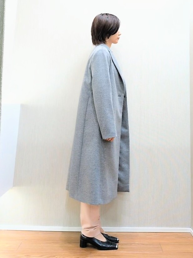 ミズタさんの「UNTITLED｜ウールカシミヤテーラーコート」を使ったコーディネート