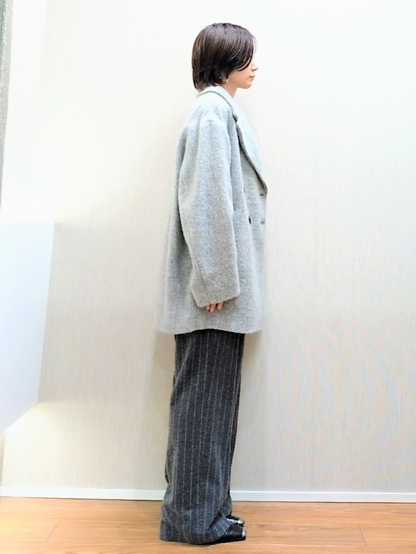 ミズタさんの「UNTITLED｜シャギーダブルコート」を使ったコーディネート