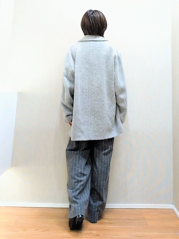 ミズタさんの「UNTITLED｜シャギーダブルコート」を使ったコーディネート