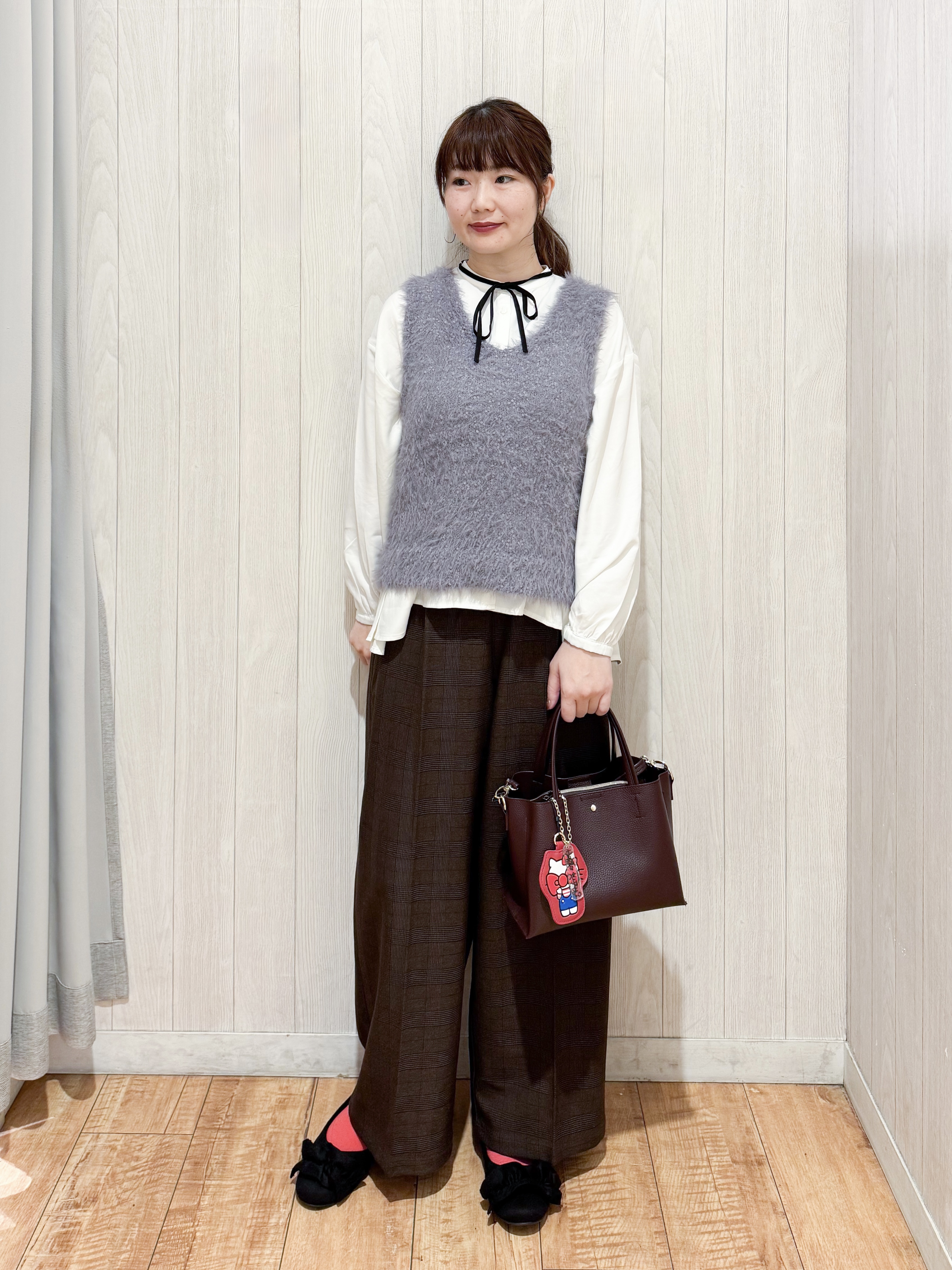 愛さんの「SHOO･LA･RUE｜【セットアップ可/洗濯後しわになりにくい】ウールフィール ダブルジャケット」を使ったコーディネート