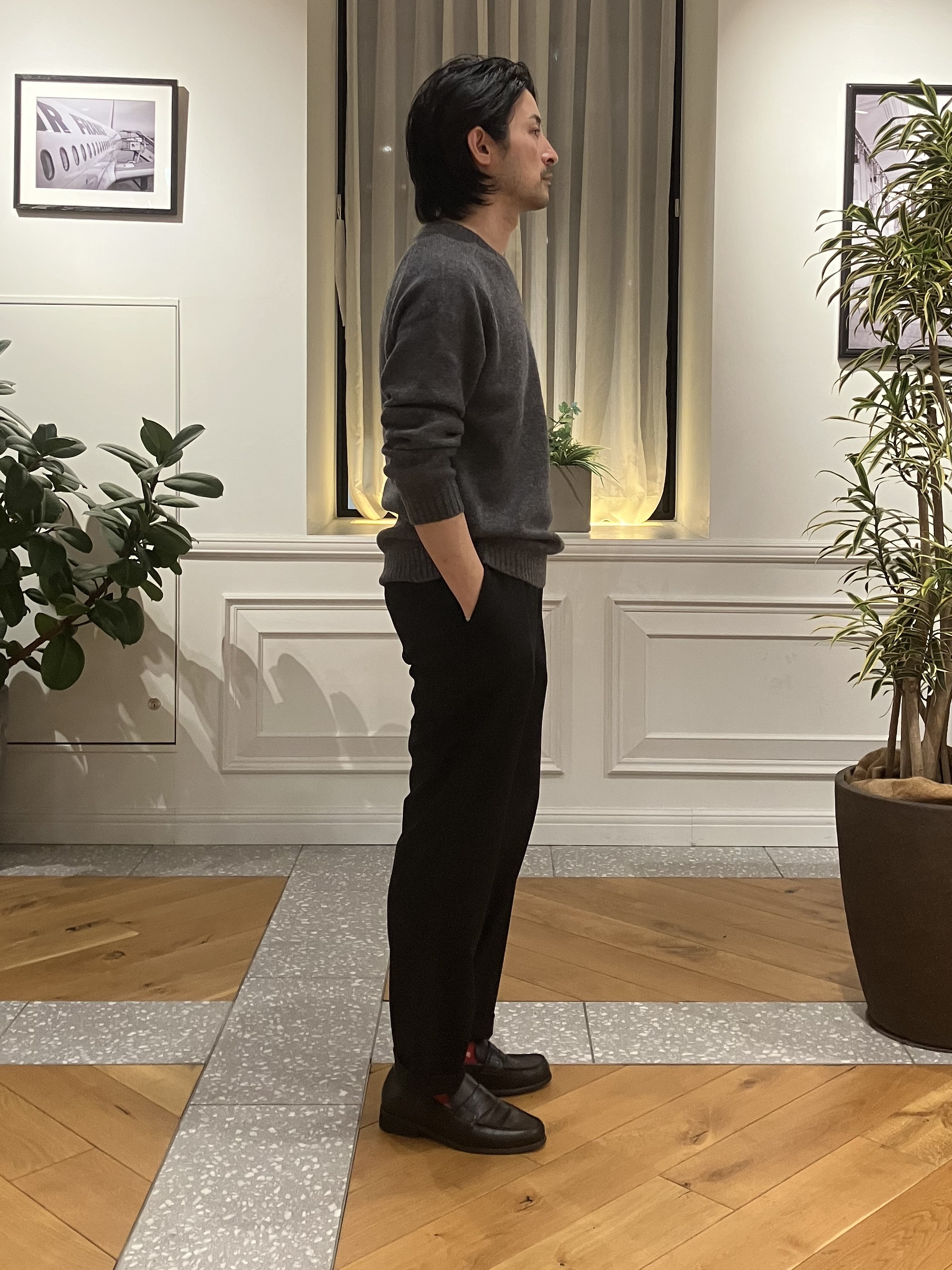 junyaさんの「DRESSTERIOR｜【干場義雅&times;DRESSTERIOR】ウールカシミヤクルーネックニット」を使ったコーディネート