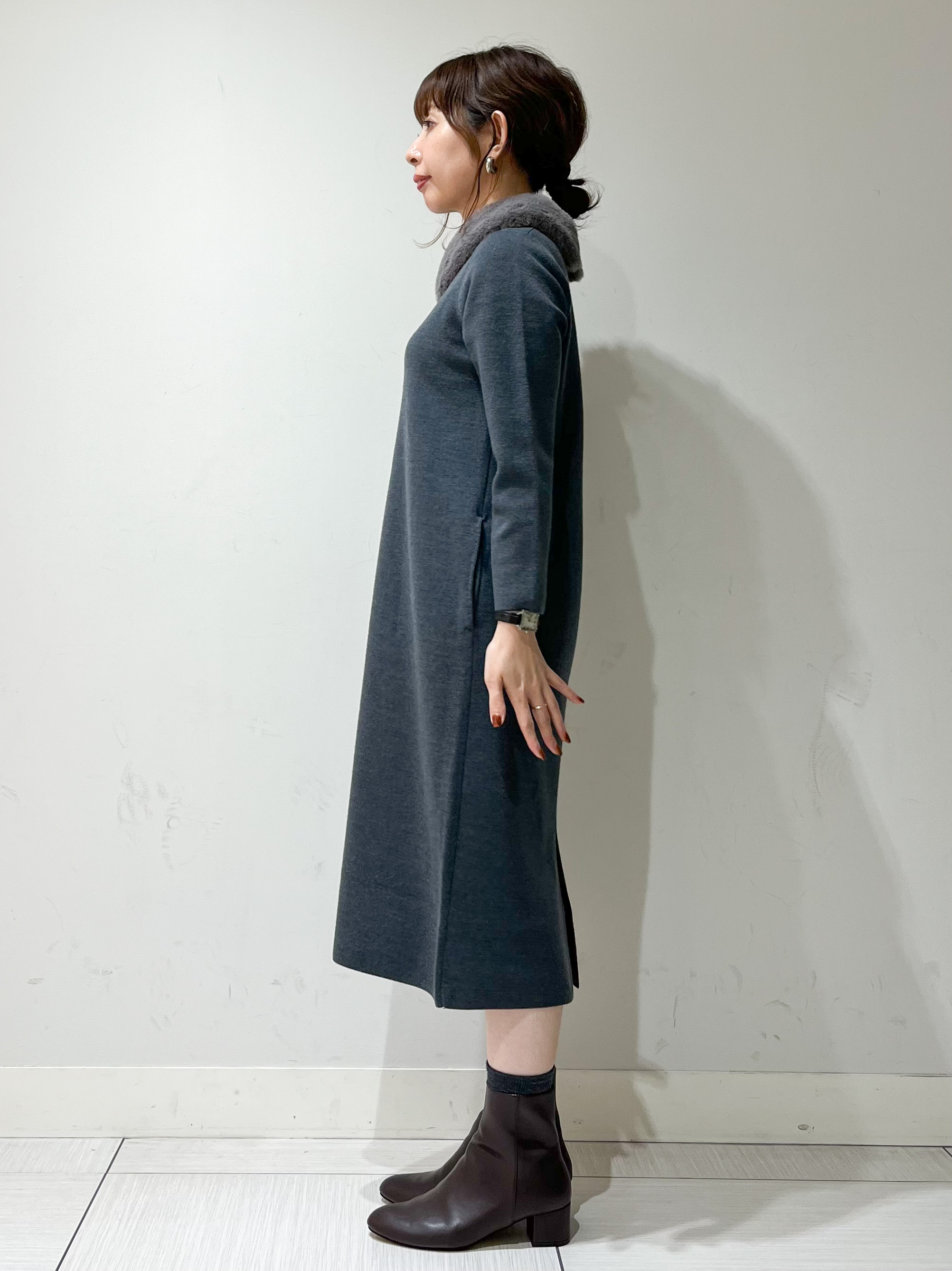 じゅんさんの「DRESSTERIOR｜ファーカラーニットワンピース」を使ったコーディネート