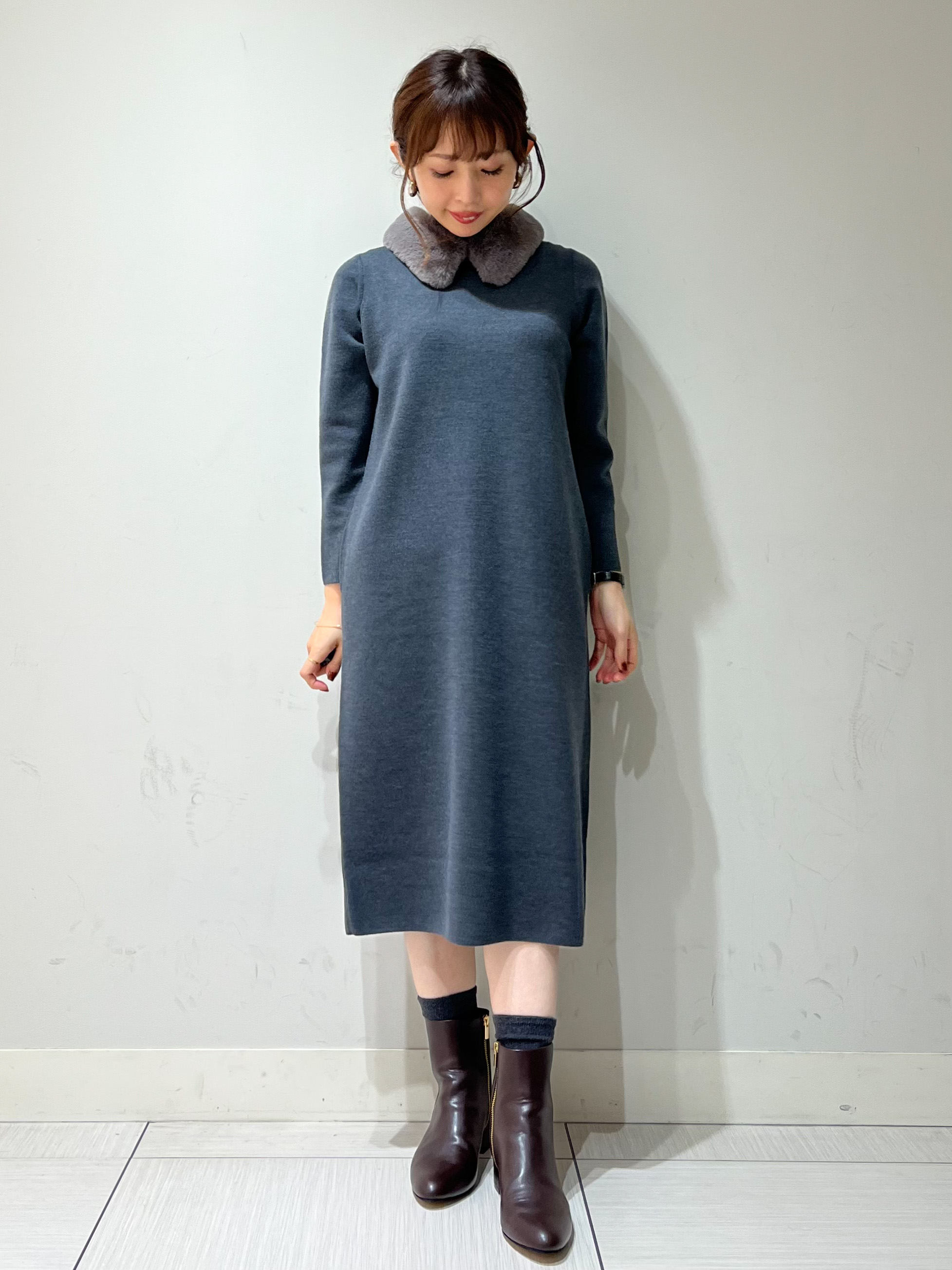 じゅんさんの「DRESSTERIOR｜ファーカラーニットワンピース」を使ったコーディネート