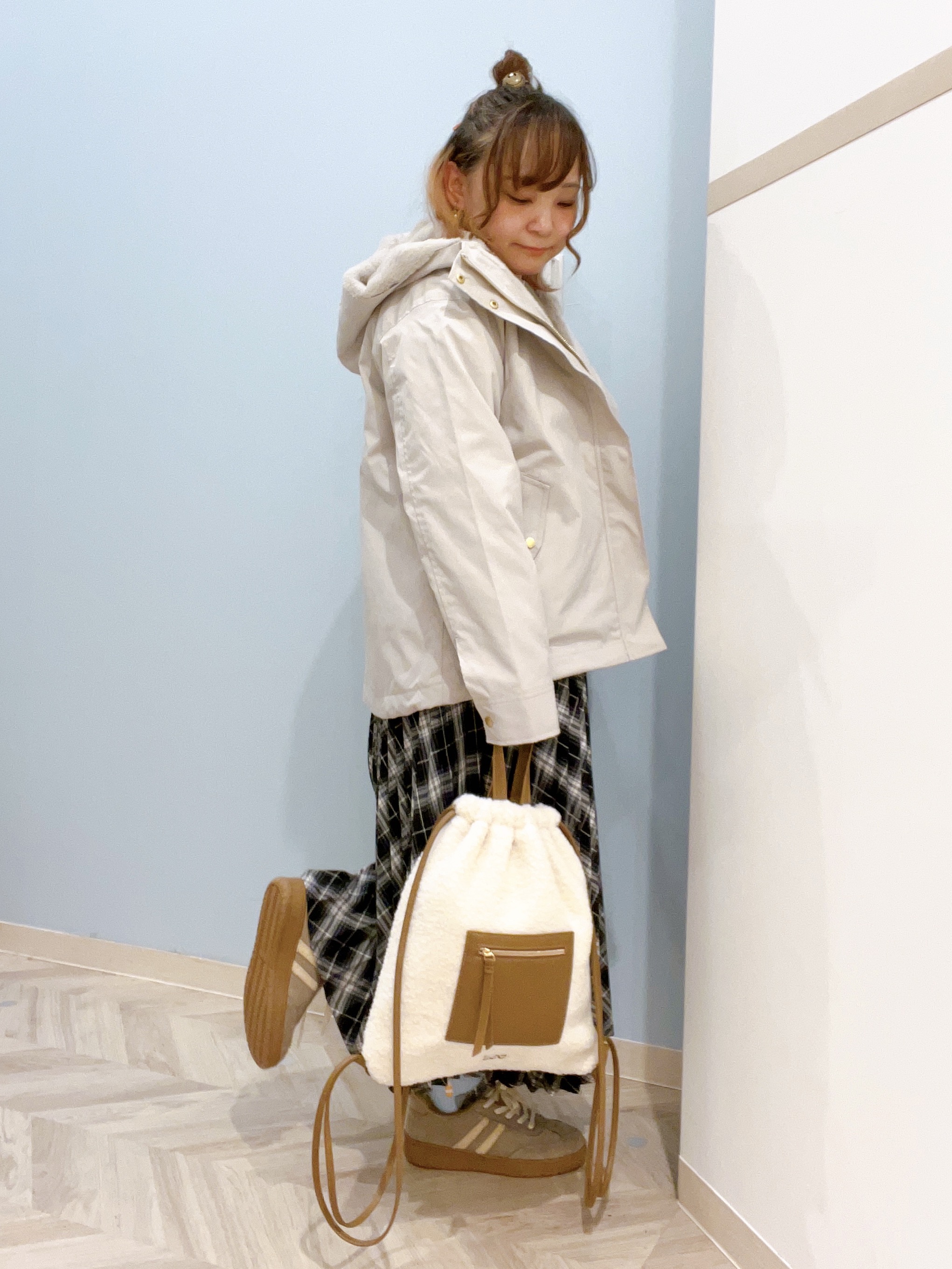 kitaさんの「SHOO･LA･RUE｜【洗濯機可/撥水/マルチWAY】ファーライナー付き 毎日欲張りマンパ」を使ったコーディネート