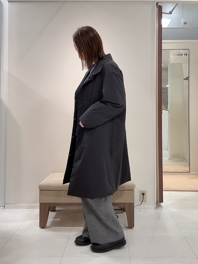 YUIさんの「UNTITLED｜【撥水/軽量/薄中綿入り】スタンドカラーコート」を使ったコーディネート