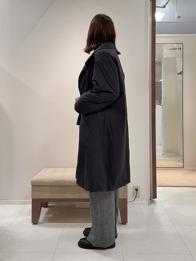 YUIさんの「UNTITLED｜【撥水/軽量/薄中綿入り】スタンドカラーコート」を使ったコーディネート