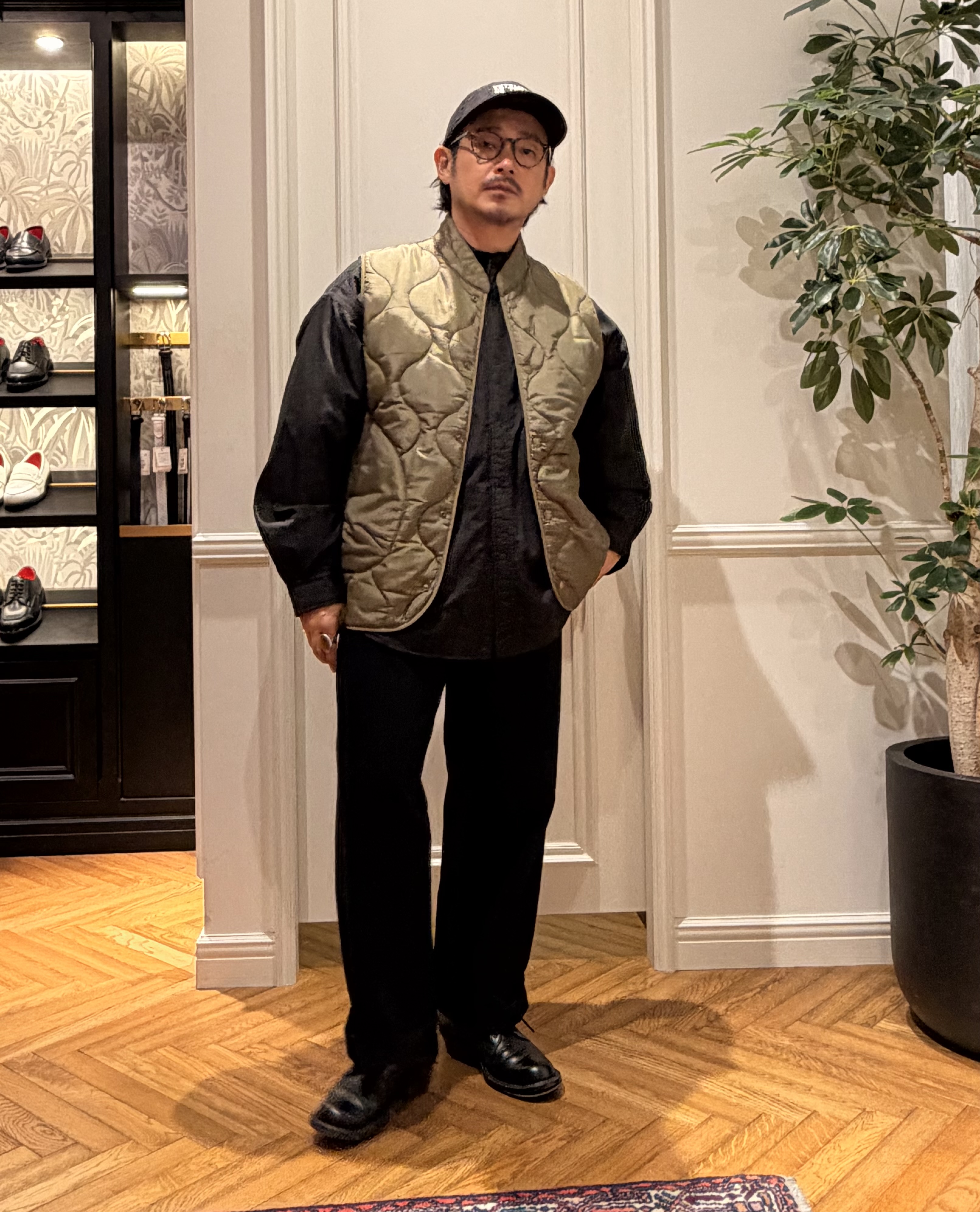 鶴田大士さんの「DRESSTERIOR｜DANTON SHIRT JACKET」を使ったコーディネート