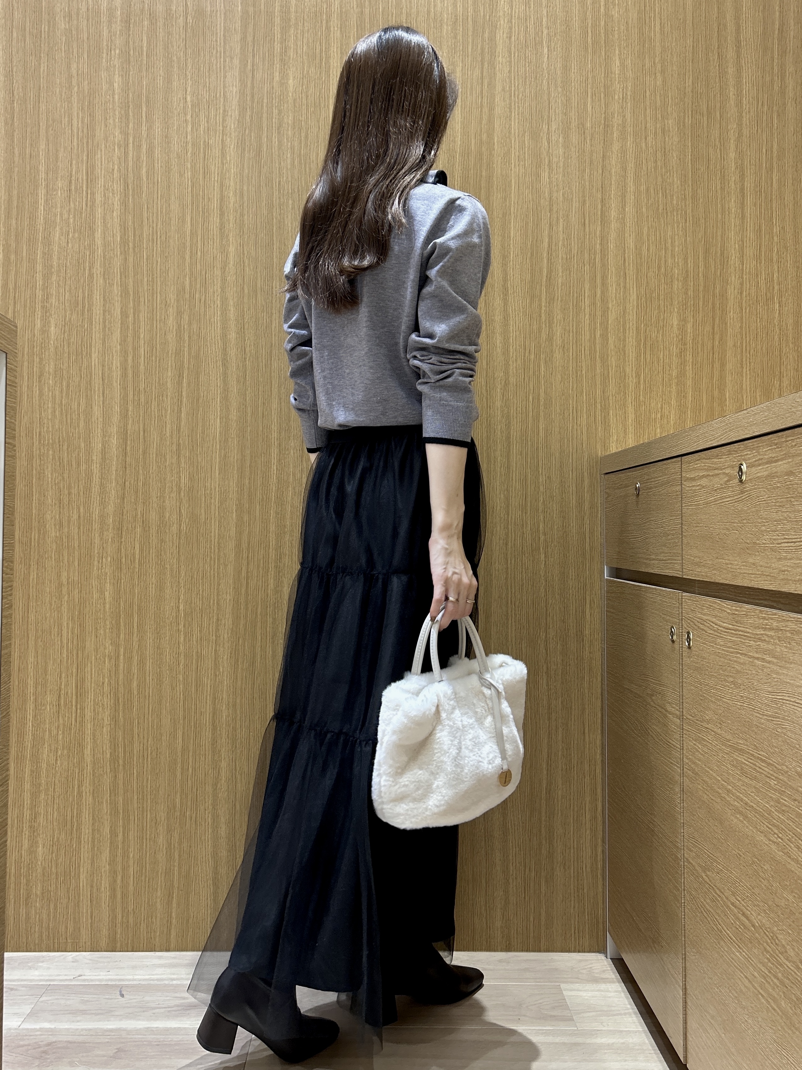 maiさんの「OPAQUE.CLIP｜配色フリル ヘンリーニット【洗濯機OK】」を使ったコーディネート