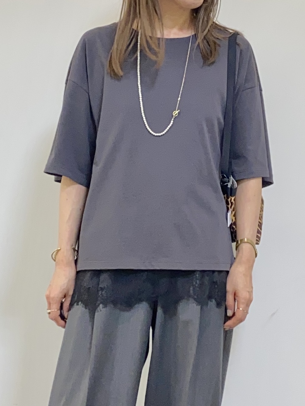 tomoさんの「UNTITLED｜【撥水/軽アウター/2way】タフタマウンテンパーカー」を使ったコーディネート