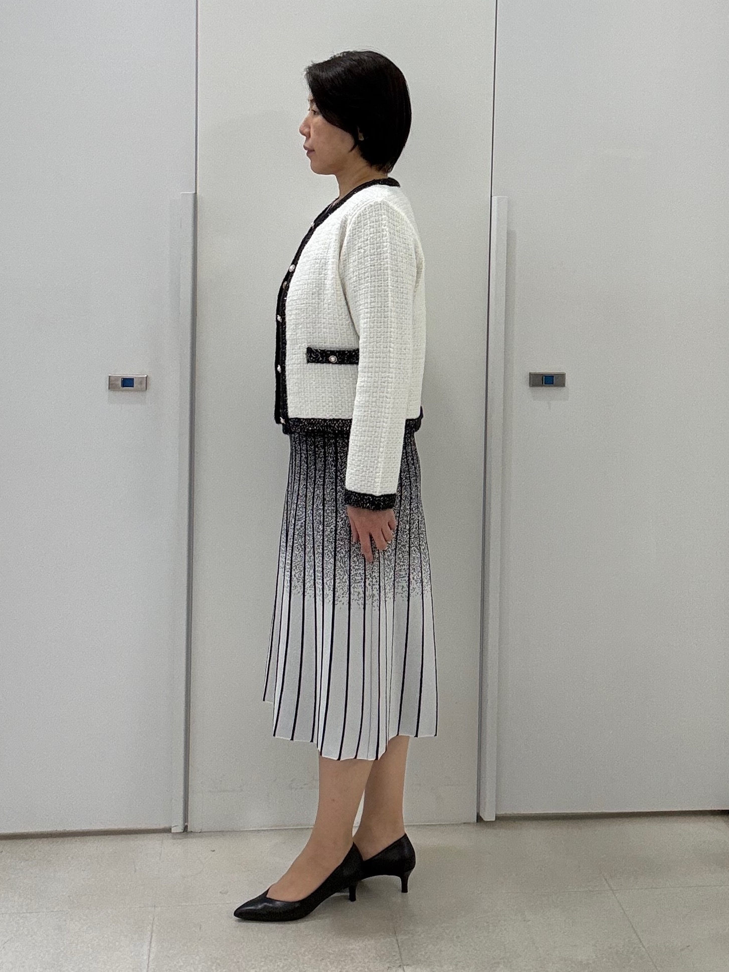 hIさんの「COUP DE CHANCE｜【手洗い可／日本製】グラデニットワンピース」を使ったコーディネート