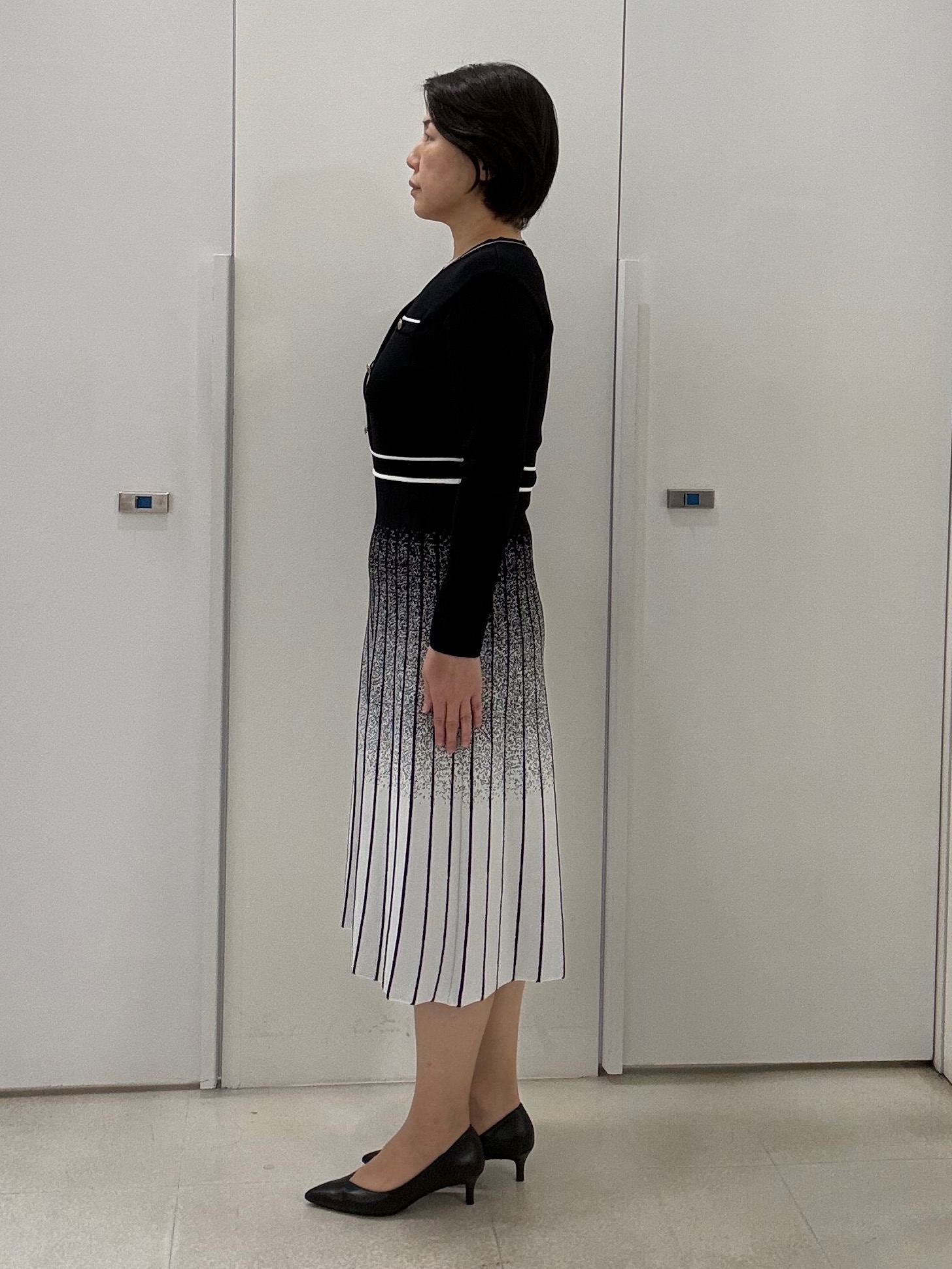 hIさんの「COUP DE CHANCE｜【手洗い可／日本製】グラデニットワンピース」を使ったコーディネート