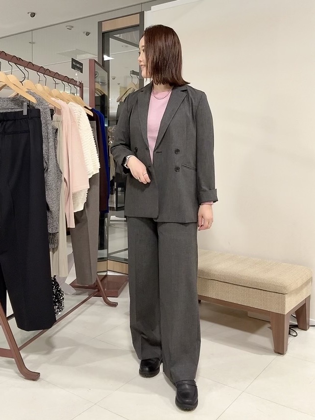 YUIさんの「UNTITLED｜【セットアップ可/秋羽織り/お仕事スーツ】ウールブレンドダブルジャケット」を使ったコーディネート