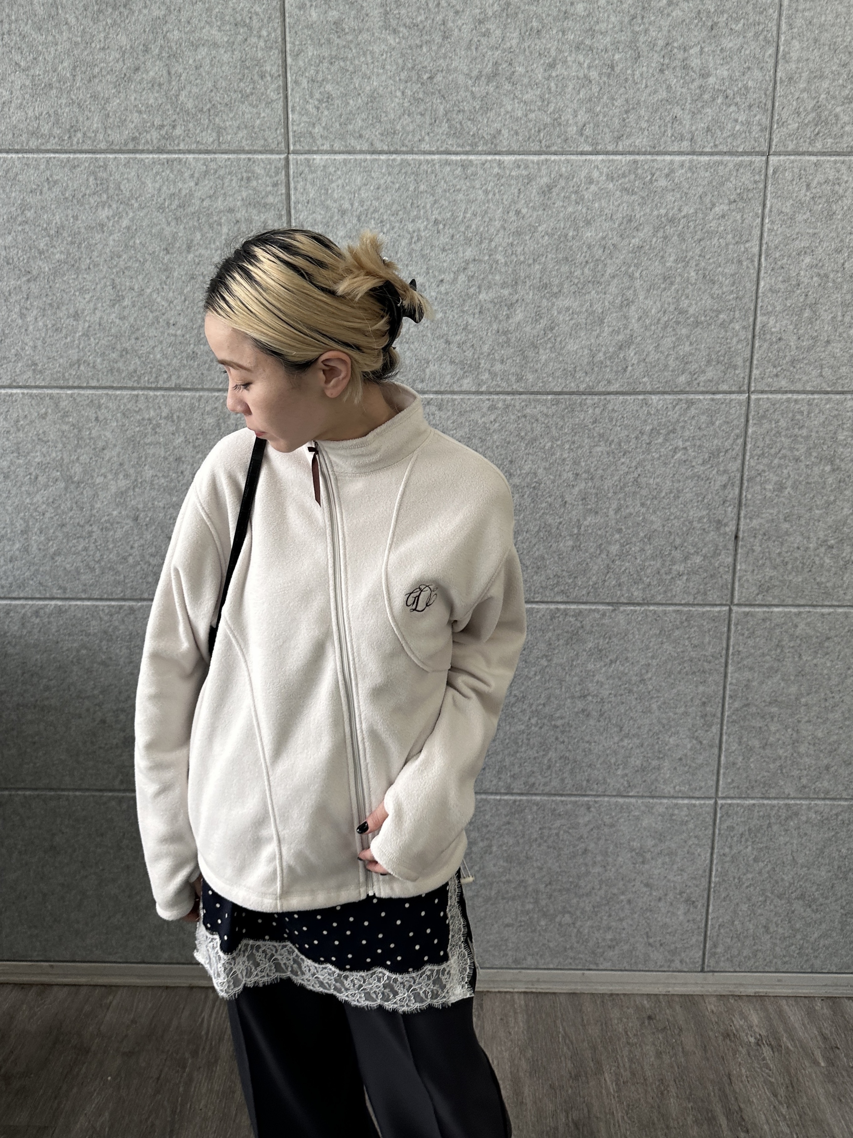 Buyer sakkoさんの「CODE A｜Girls department Club｜FLEECE CURVE ZIP BLOUSON」を使ったコーディネート