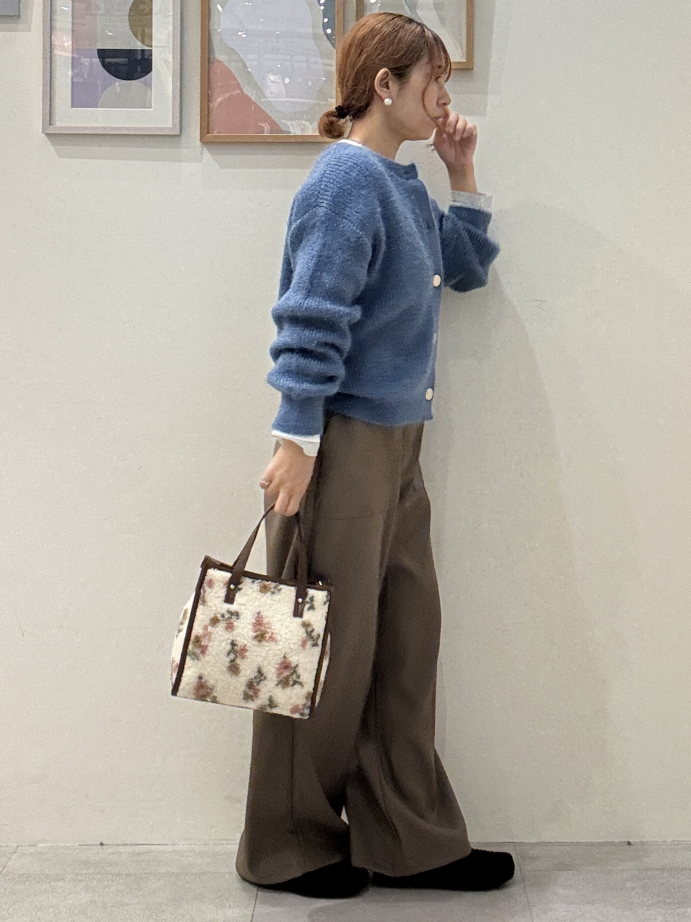 たけぴさんの「SHOO･LA･RUE｜【洗濯機可/S-LL】縦ラインですっきり お袖配色リブトップス」を使ったコーディネート