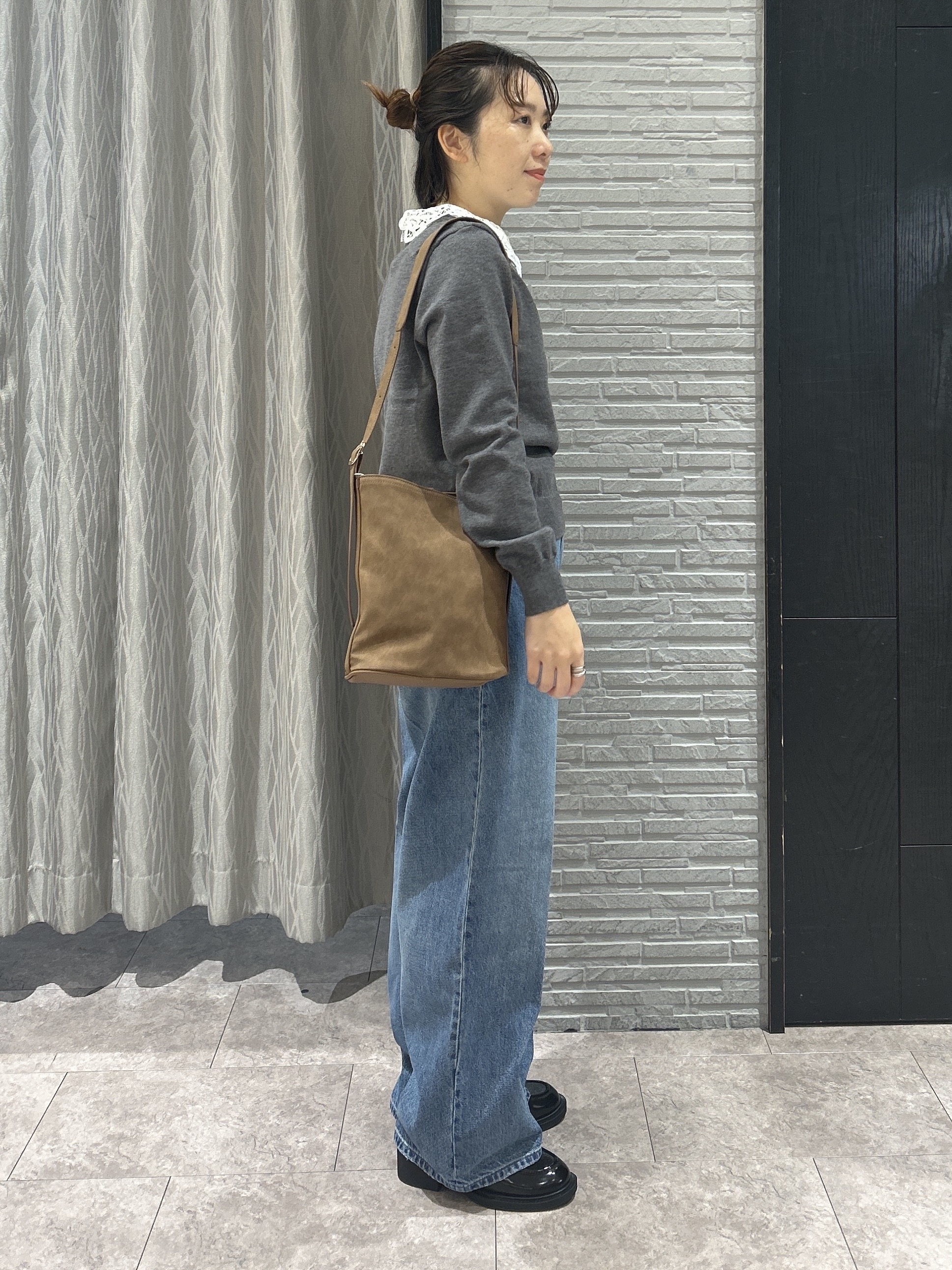ga_riさんの「THE SHOP TK｜【襟取り外し可能】もにゅ 襟レース付きニット」を使ったコーディネート
