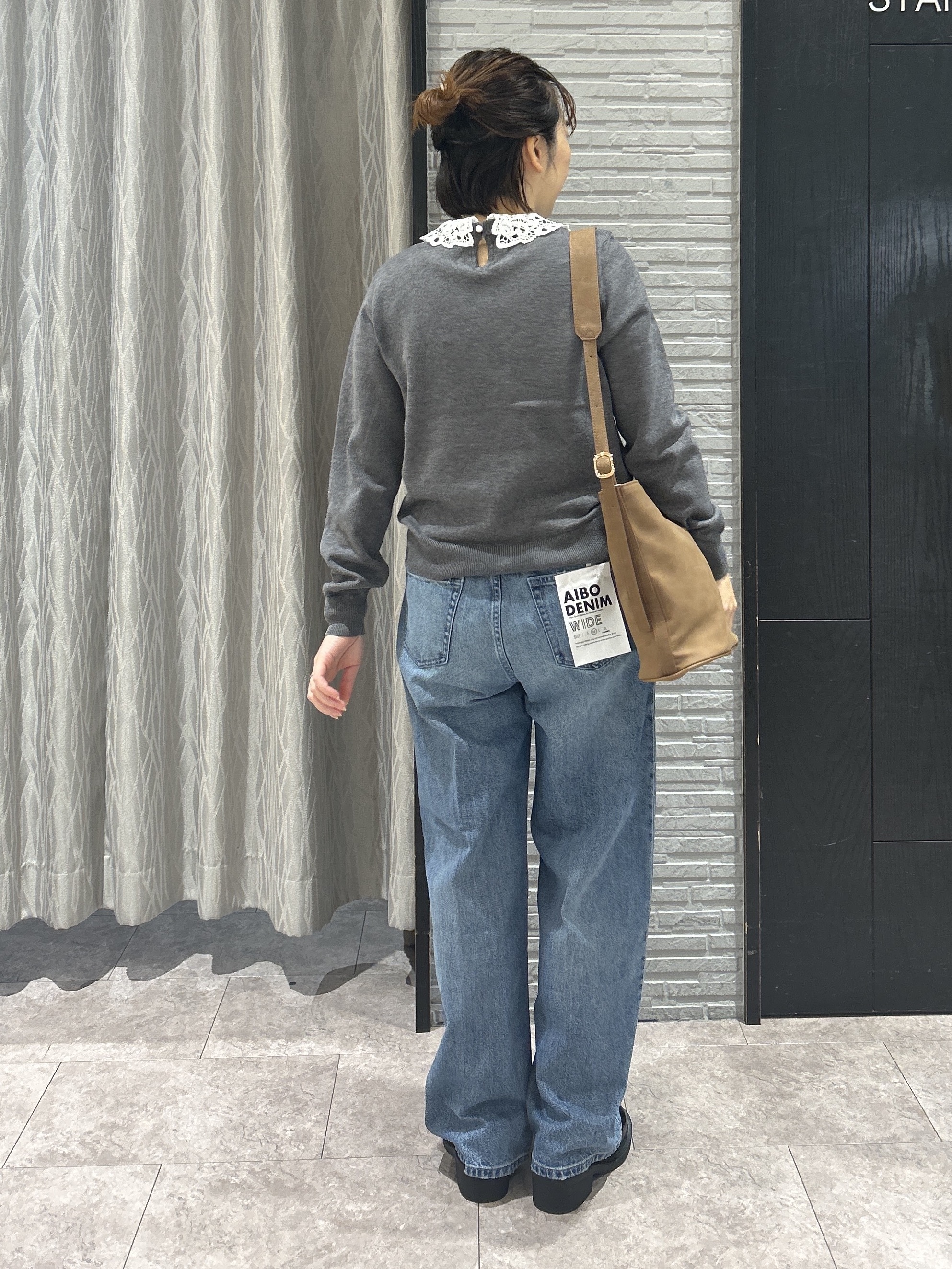 ga_riさんの「THE SHOP TK｜【襟取り外し可能】もにゅ 襟レース付きニット」を使ったコーディネート