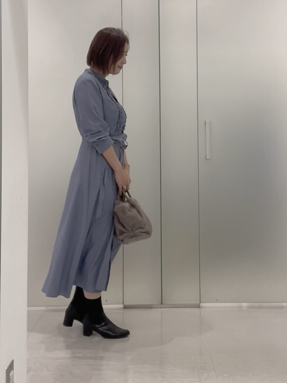 まどかさんの「UNTITLED｜【着映えアイテム】フロントフリルディティールワンピース」を使ったコーディネート