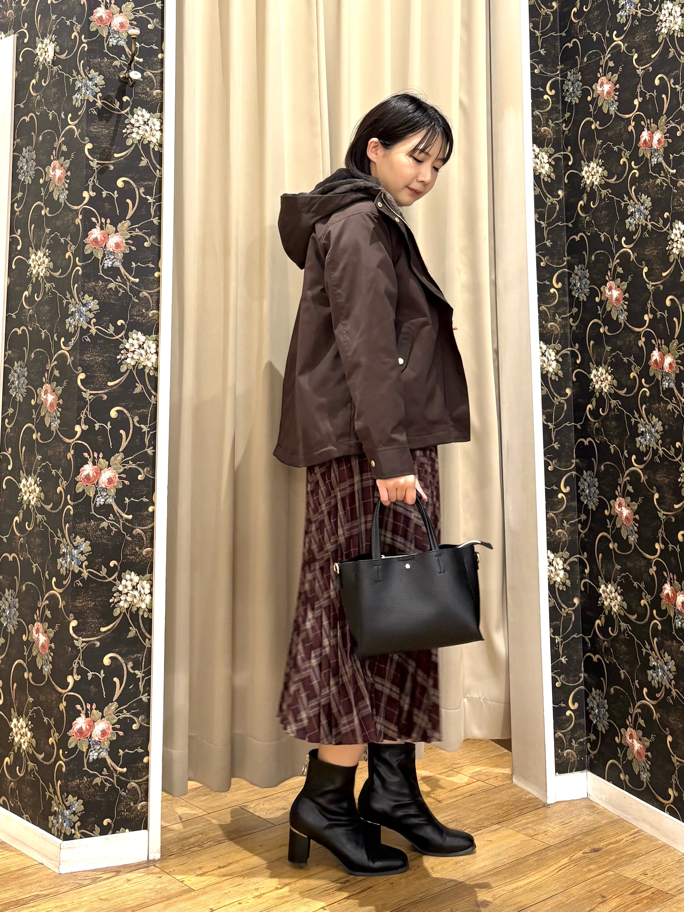 ネリさんの「SHOO･LA･RUE｜【洗濯機可/撥水/マルチWAY】ファーライナー付き 毎日欲張りマンパ」を使ったコーディネート