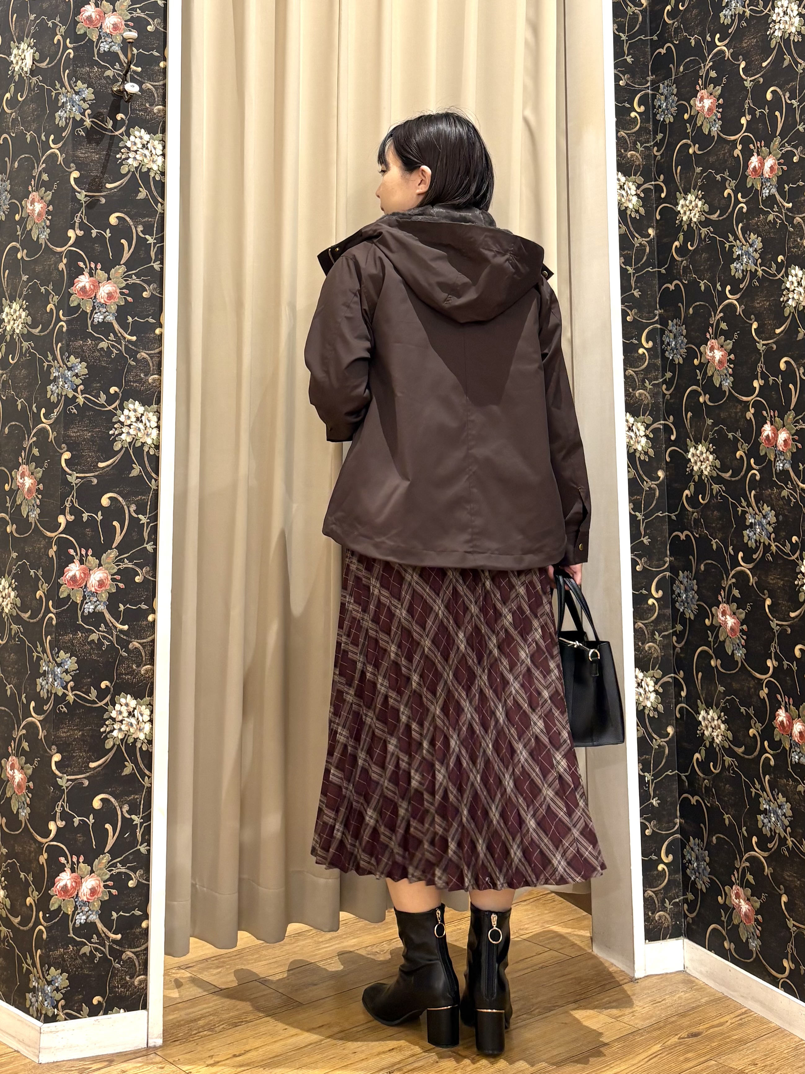 ネリさんの「SHOO･LA･RUE｜【洗濯機可/撥水/マルチWAY】ファーライナー付き 毎日欲張りマンパ」を使ったコーディネート