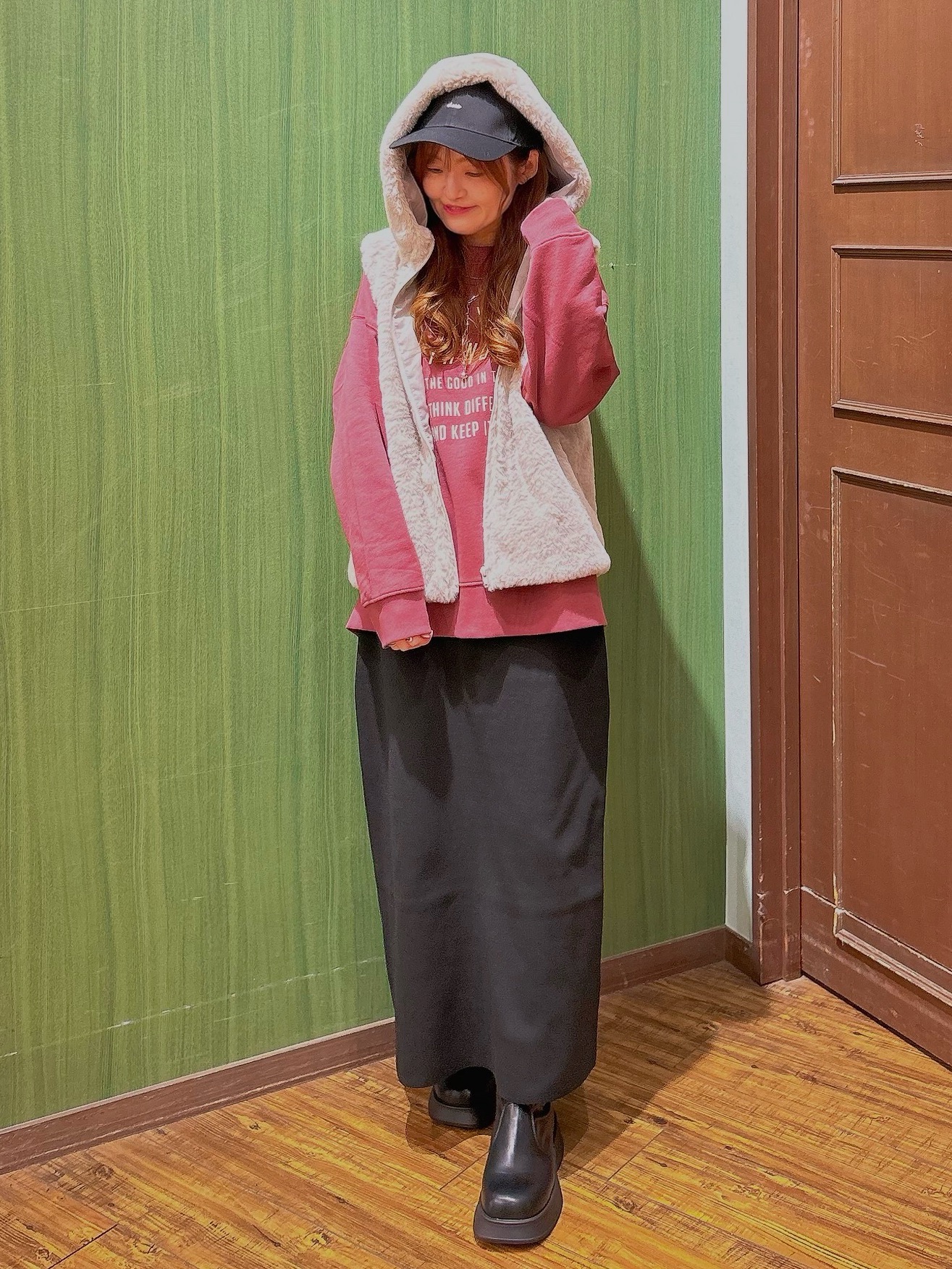 かおりさんの「SHOO･LA･RUE｜【洗濯機可/撥水/マルチWAY】ファーライナー付き 毎日欲張りマンパ」を使ったコーディネート