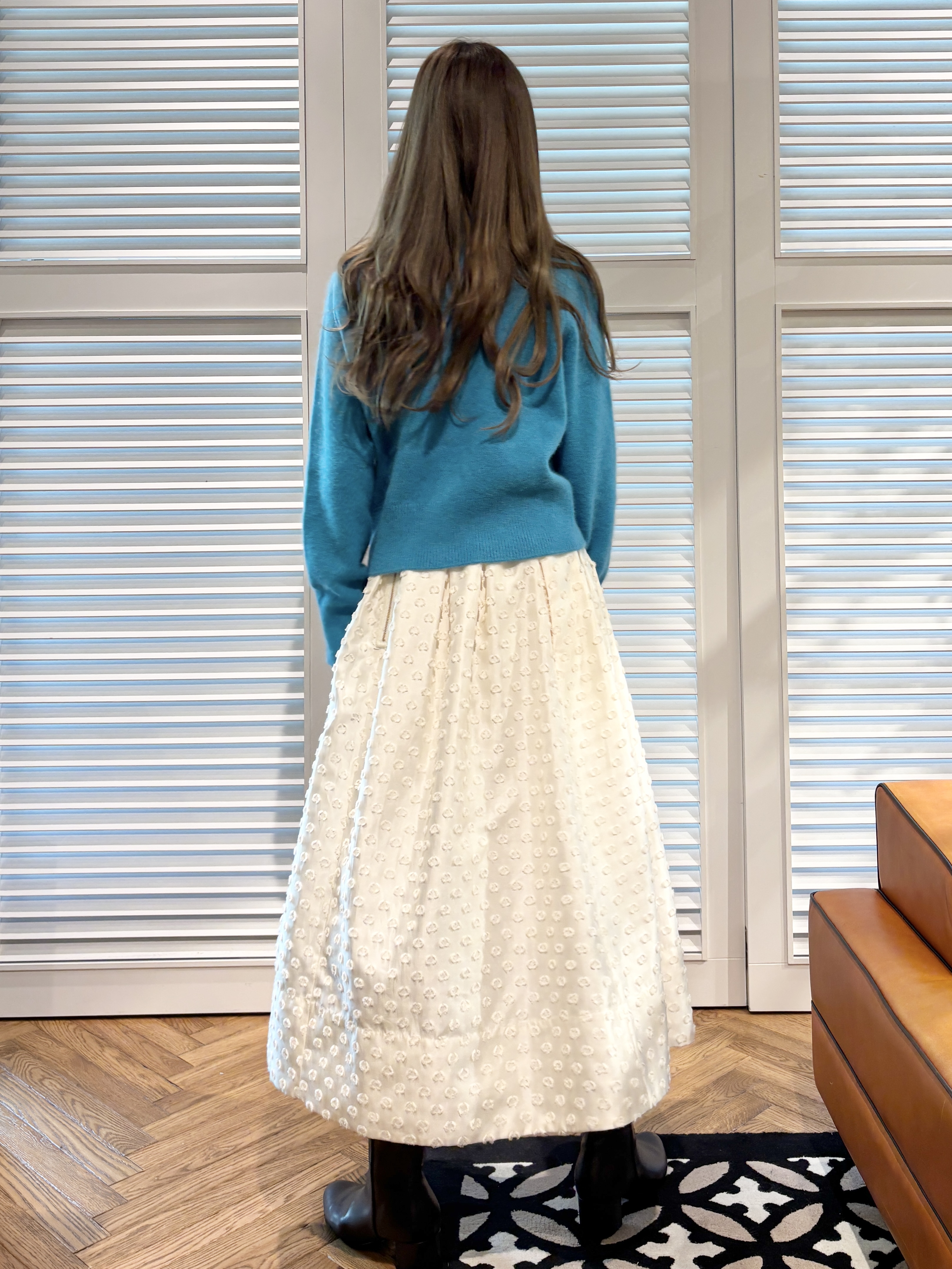清水夏姫さんの「DRESSTERIOR｜【STORY11月号掲載】カットジャガードボリュームスカート」を使ったコーディネート