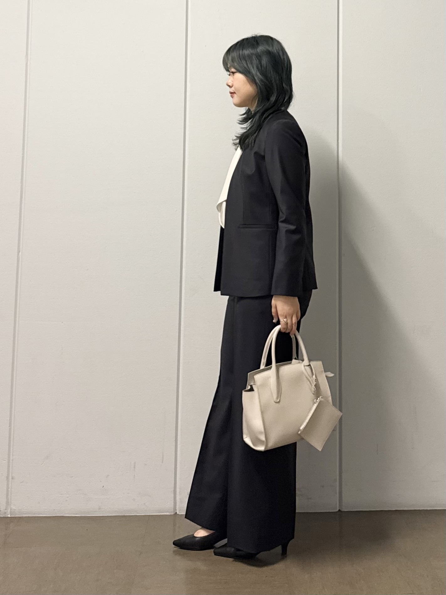 mizukiさんの「INDIVI｜【日本製／華やか】フリルデザインブラウス」を使ったコーディネート
