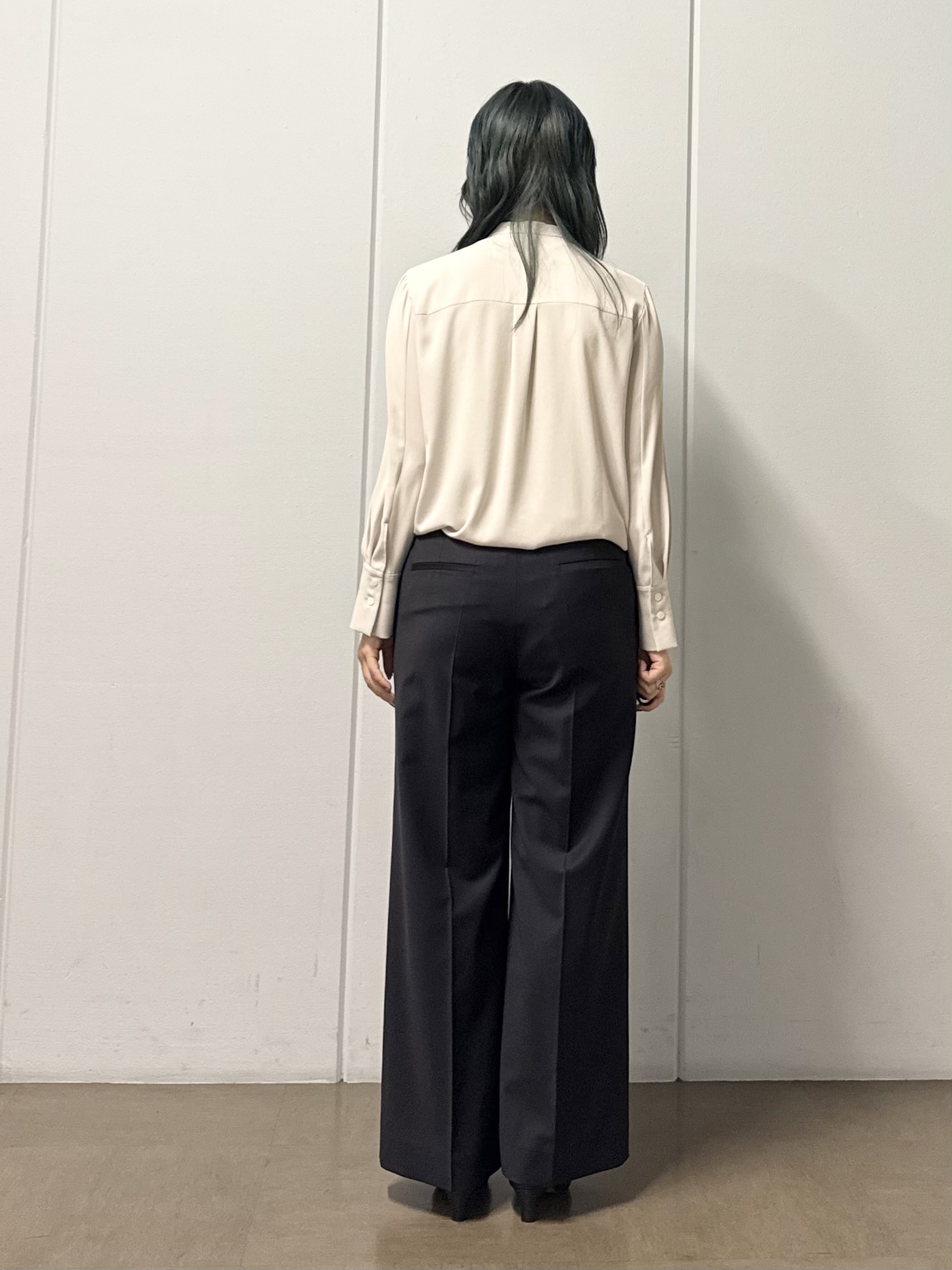 mizukiさんの「INDIVI｜【日本製／華やか】フリルデザインブラウス」を使ったコーディネート
