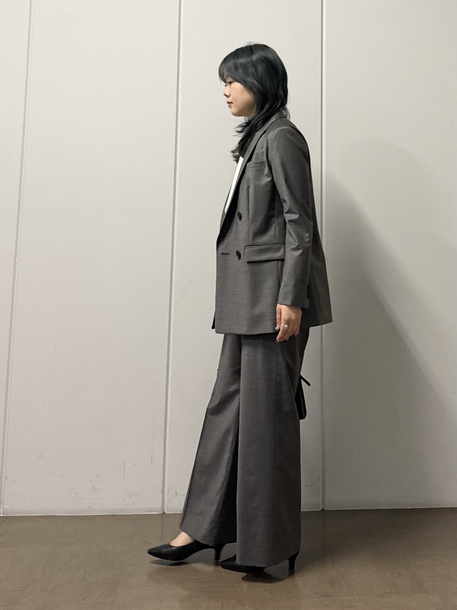 mizukiさんの「INDIVI｜【日本製／華やか】フリルデザインブラウス」を使ったコーディネート