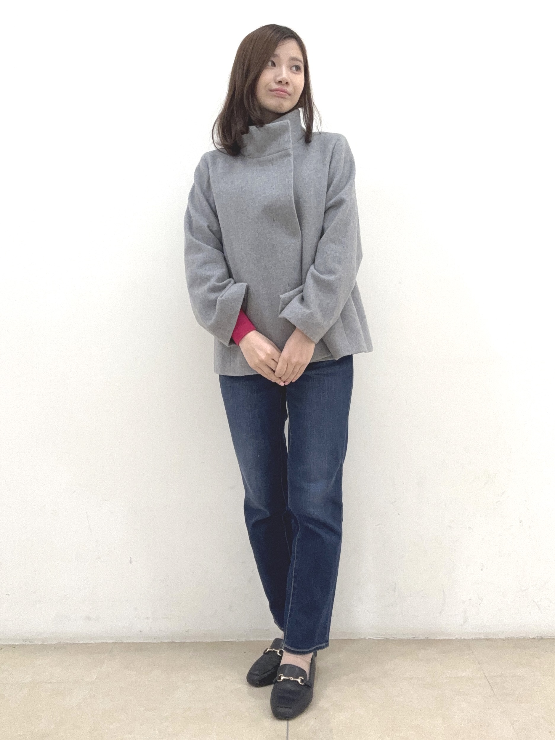伊藤愛日圭さんの「UNTITLED｜【店頭人気！/品よくゆったり】ボリュームスリーブニットプルオーバー」を使ったコーディネート