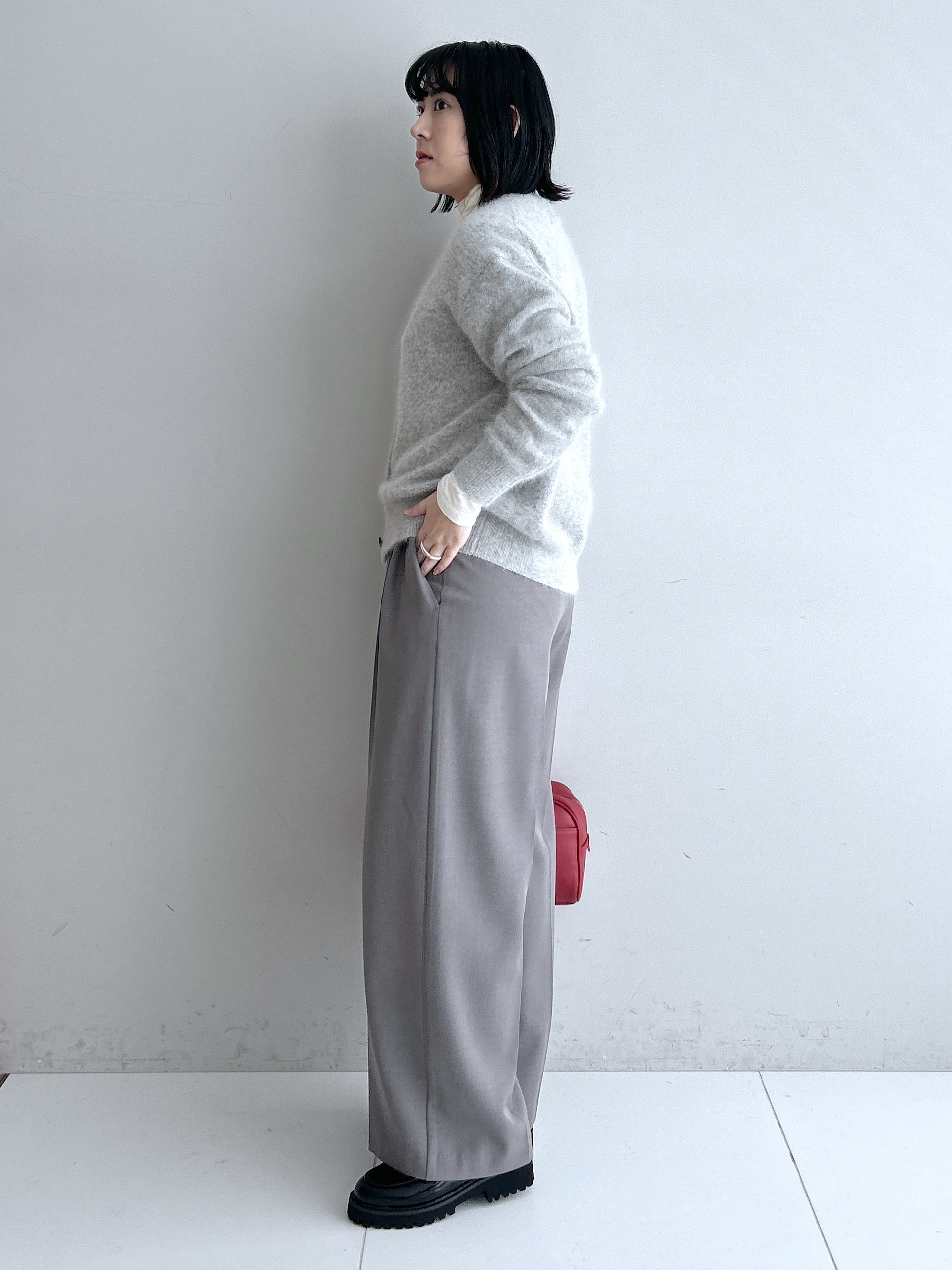 Hirokaさんの「Dessin｜【洗える/ふんわりやわらかい/8色展開】フォックスウールブレンド ニットカーディガン」を使ったコーディネート