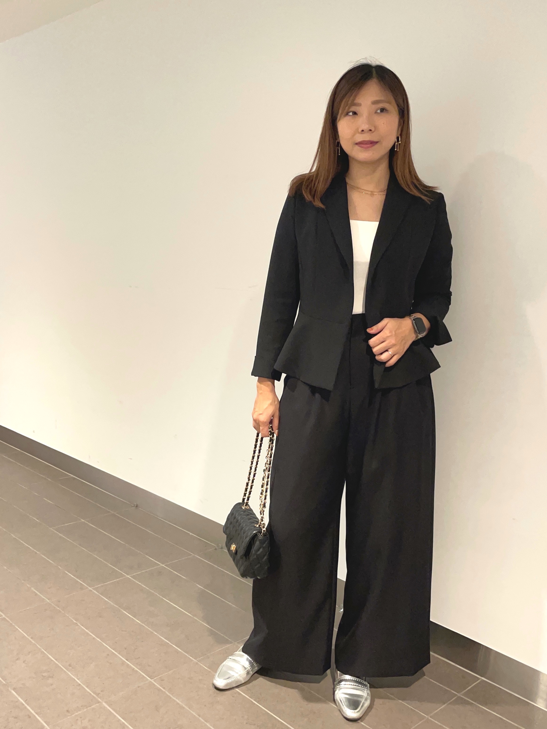 minoriさんの「COUP DE CHANCE｜【手洗い可／日本製】タック入りワイドパンツ」を使ったコーディネート