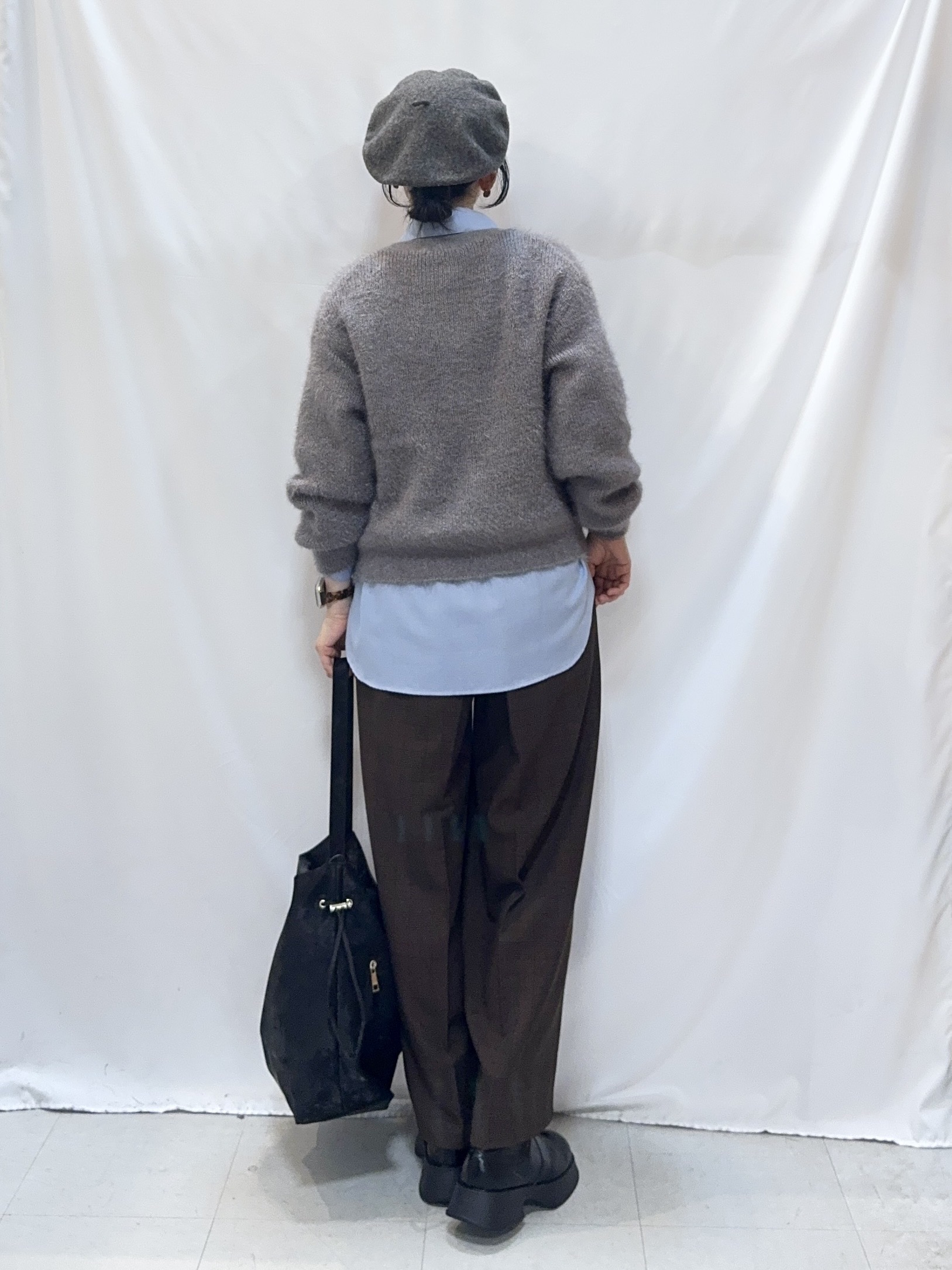 𝐇𝐢𝐫𝐨𝐦𝐢さんの「SHOO･LA･RUE｜【S-LL】ゆるもこ シャギーニットカーディガン」を使ったコーディネート