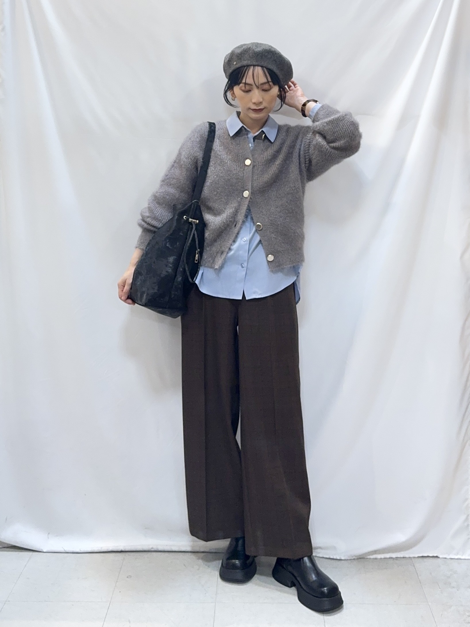 𝐇𝐢𝐫𝐨𝐦𝐢さんの「SHOO･LA･RUE｜【S-LL】ゆるもこ シャギーニットカーディガン」を使ったコーディネート