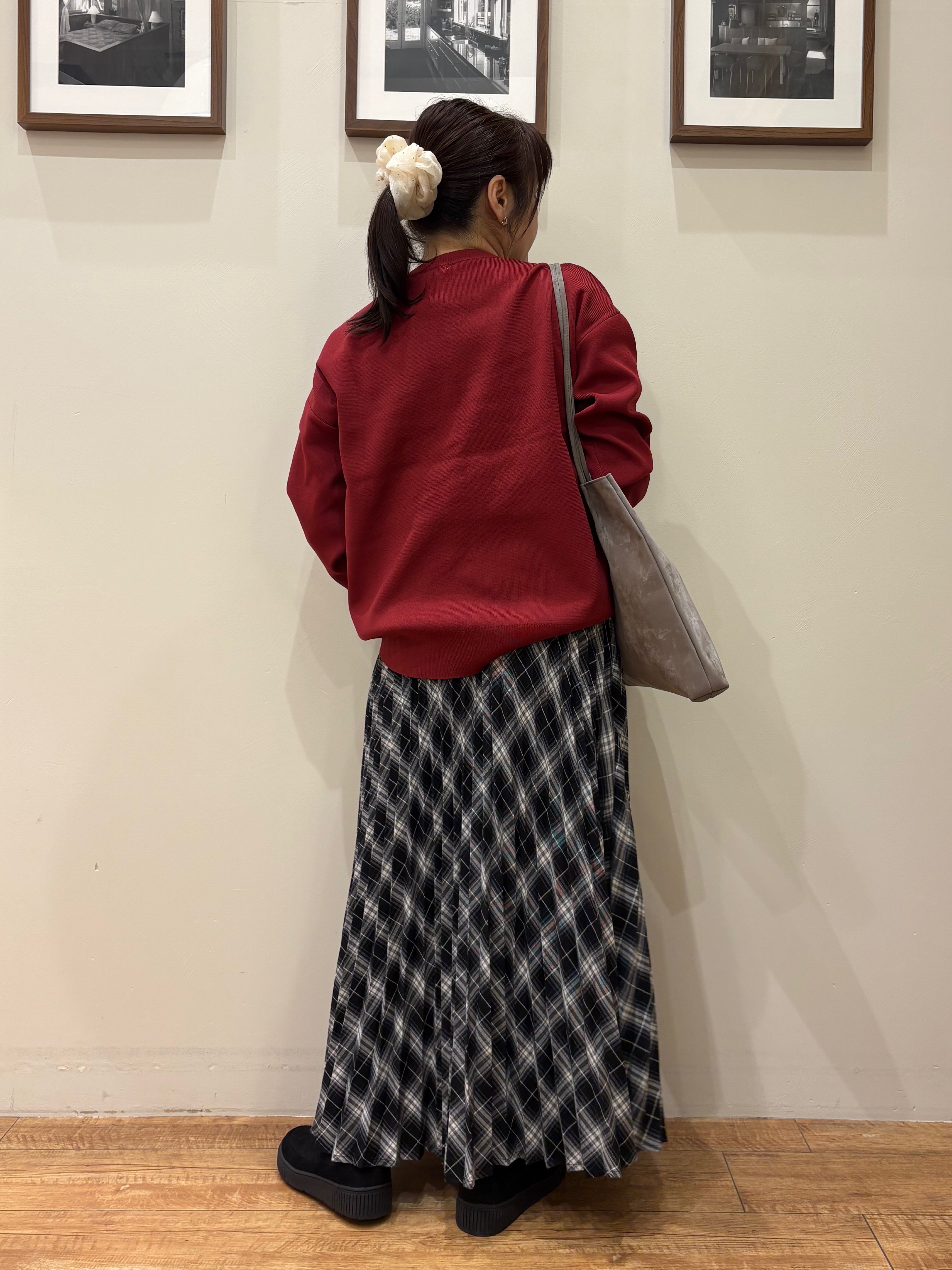 きっちょんさんの「SHOO･LA･RUE｜【セットアップ可/洗濯機可】軽やかに羽織れる スポンディッシュ ニットカーディガン」を使ったコーディネート